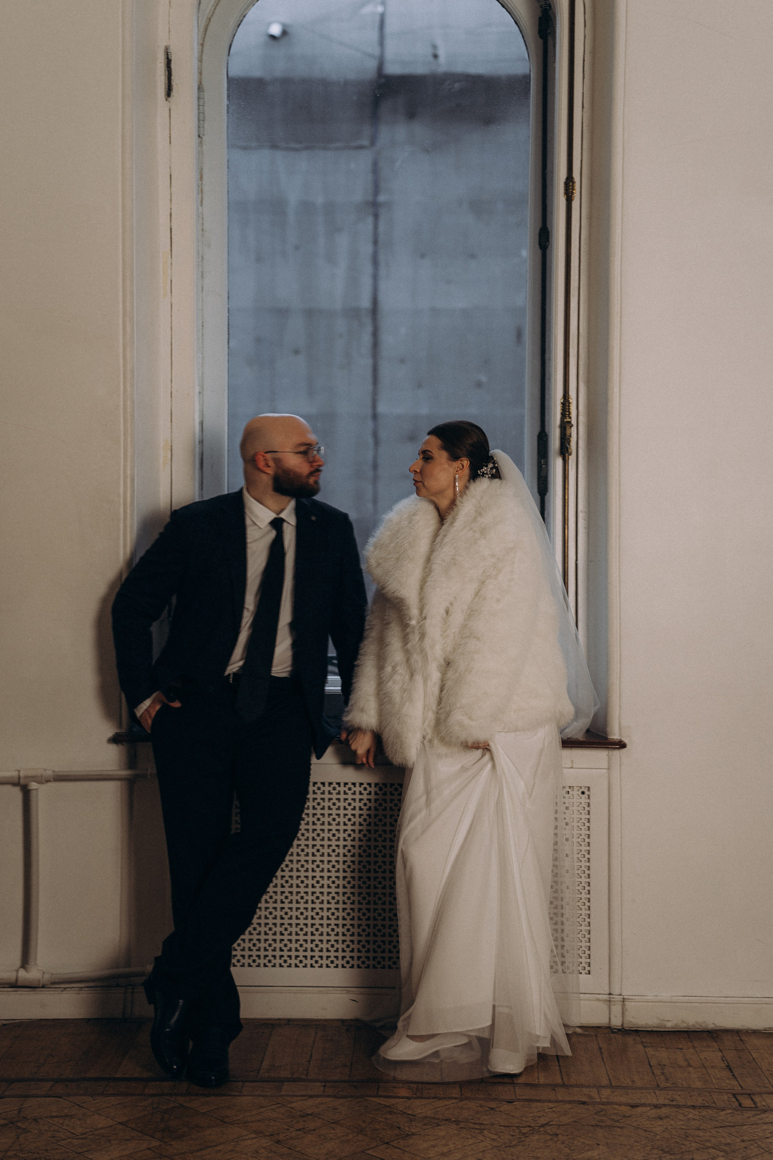 СВАДЕБНАЯ СЬЕМКА ВО ВТОРОМ ДВОРЦЕ (ДЕКАБРЬ) ТАКЖЕ СЬЕМКА В СТУДИИ НА ЧЕРНЫШЕВСКОЙ. Профессиональный фотограф, Санкт-Петербург — Виктория Богомолова