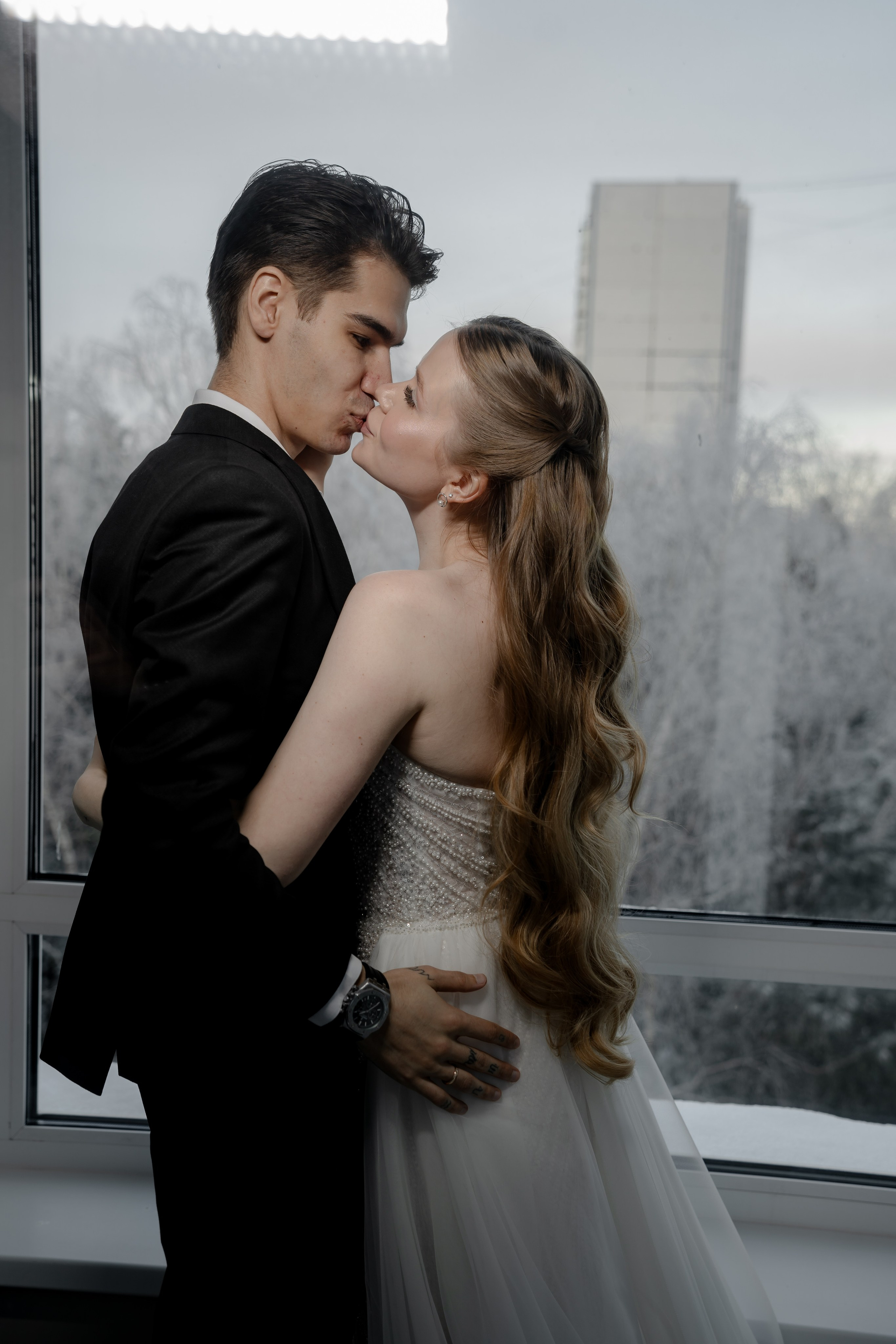 СВАДЕБНАЯ СЬЕМКА СБОРОВ В ОТЕЛЕ И ВЫЕЗД НА ЦЕРЕМОНИЮ (СНЯТО В СИБИРЕ В НИЖНЕВАРТОВСКЕ). Профессиональный фотограф, Санкт-Петербург — Виктория Богомолова