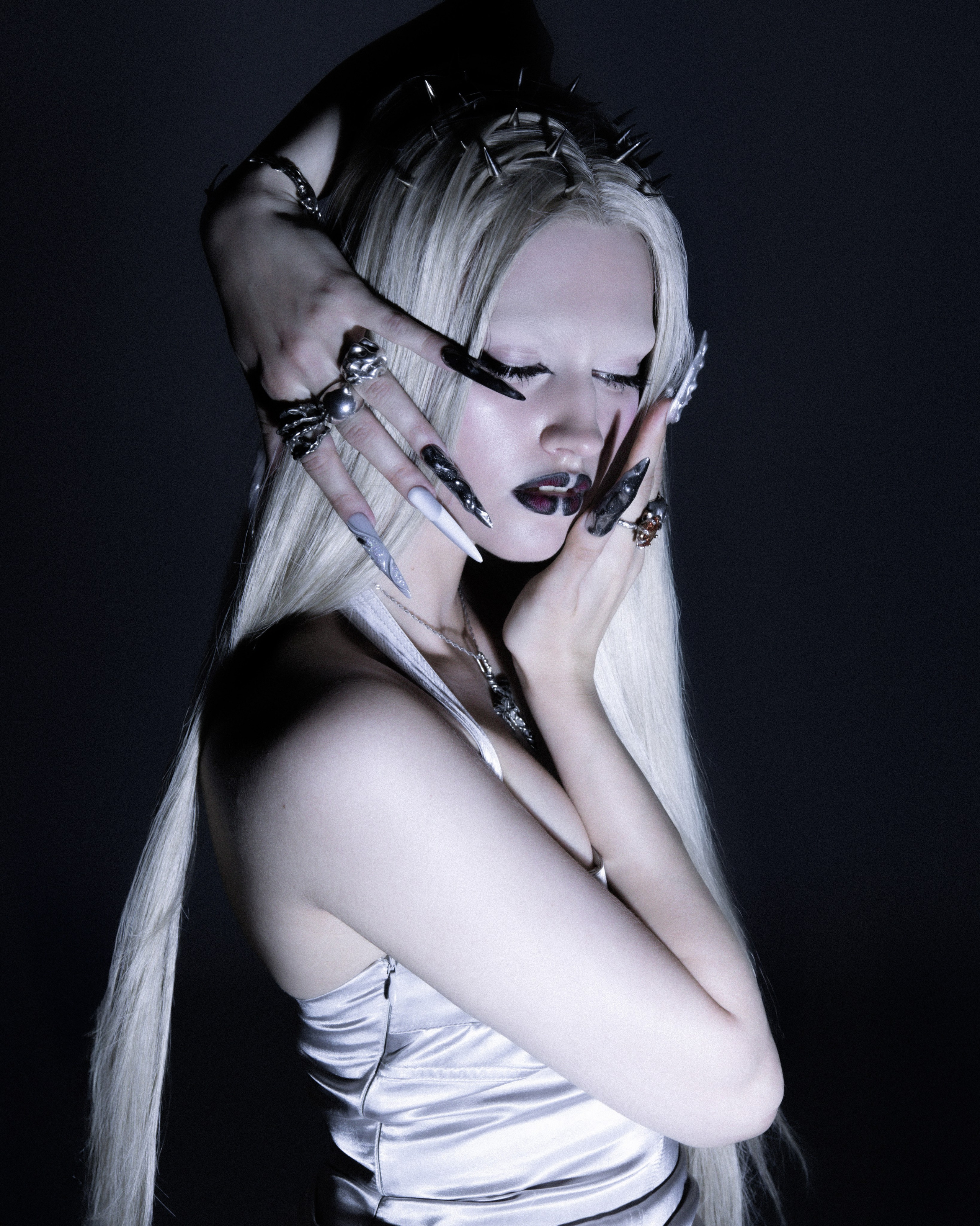 OUTBREAK. Фотограф Москва Грошева Софья