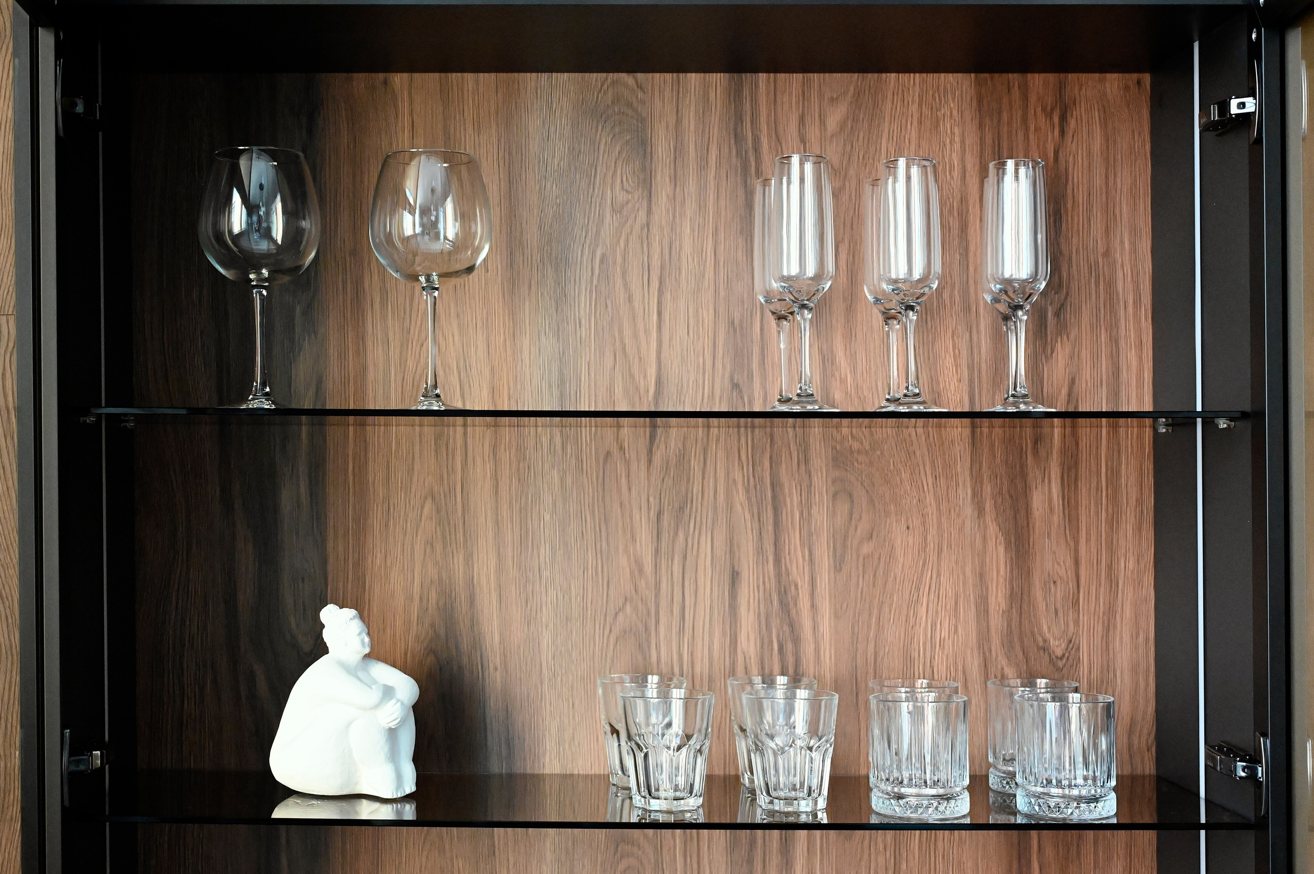 Башня Исеть дизайнер Вероника Миллер. Мебель на заказ