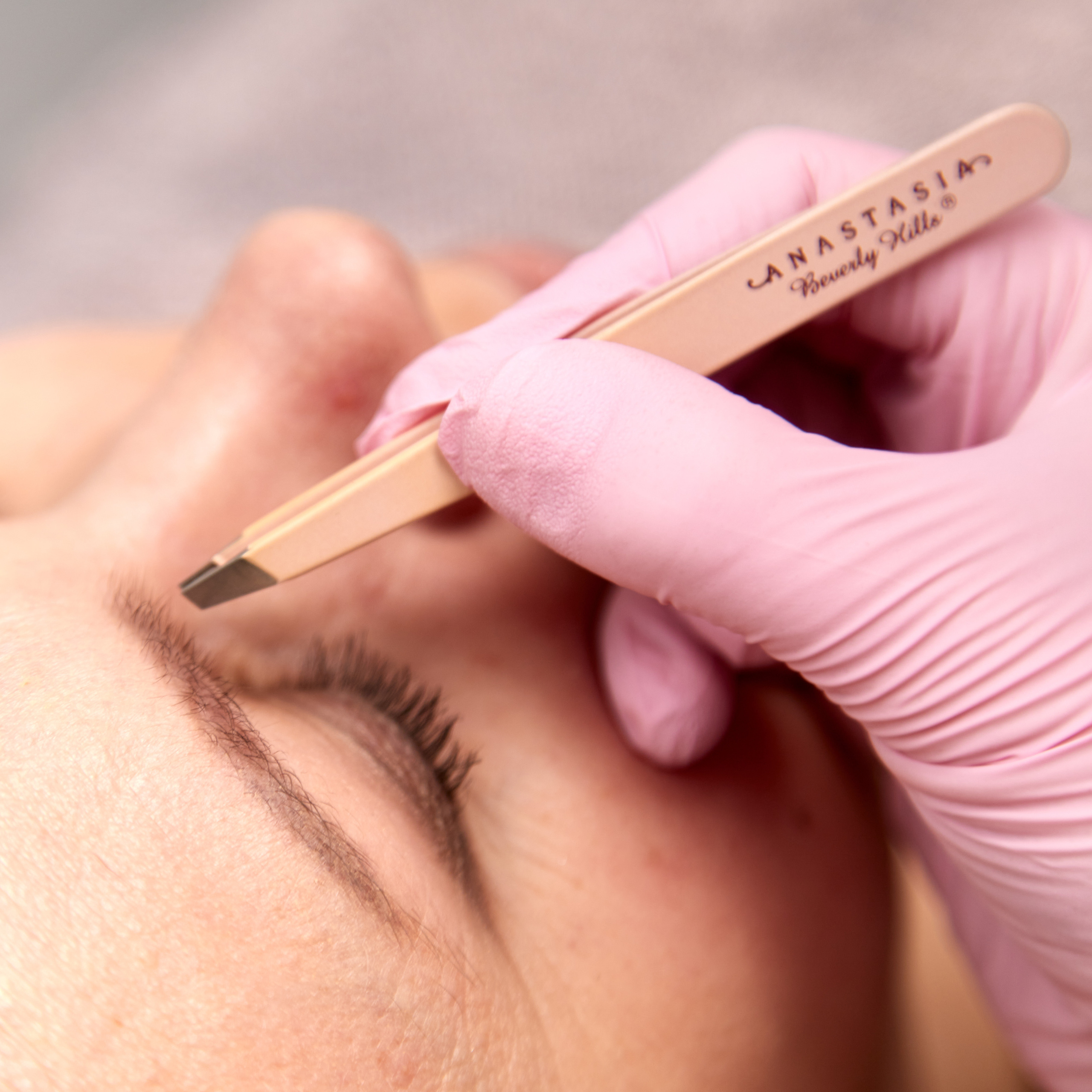 Косметолог Наталья фото для блога в студии. Photographer Victoria Romanova