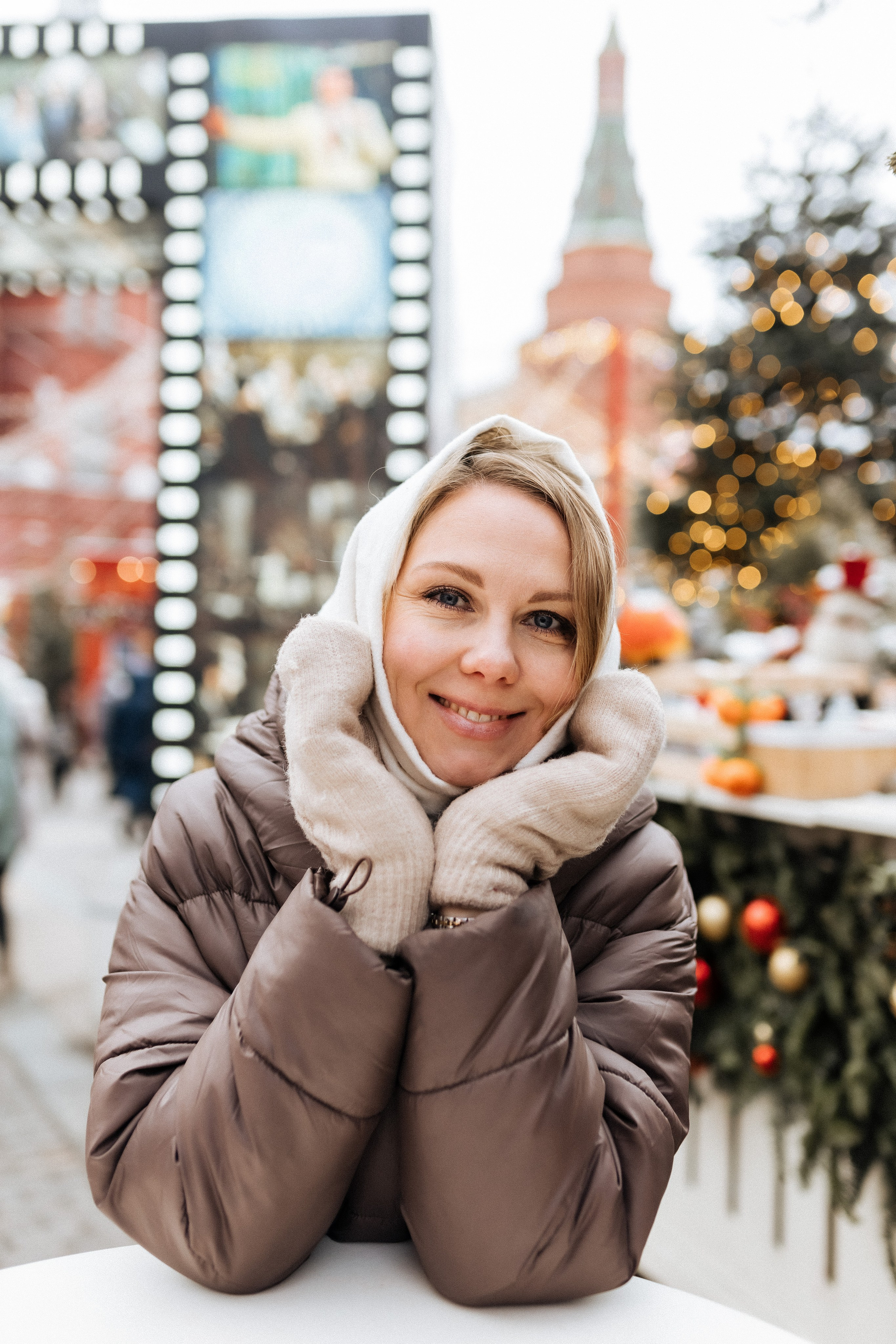Новогодняя прогулка, ГУМ-ярмарка. Ира и Маша!. Профессиональный фотограф, Москва |Видное Елена Елизарова