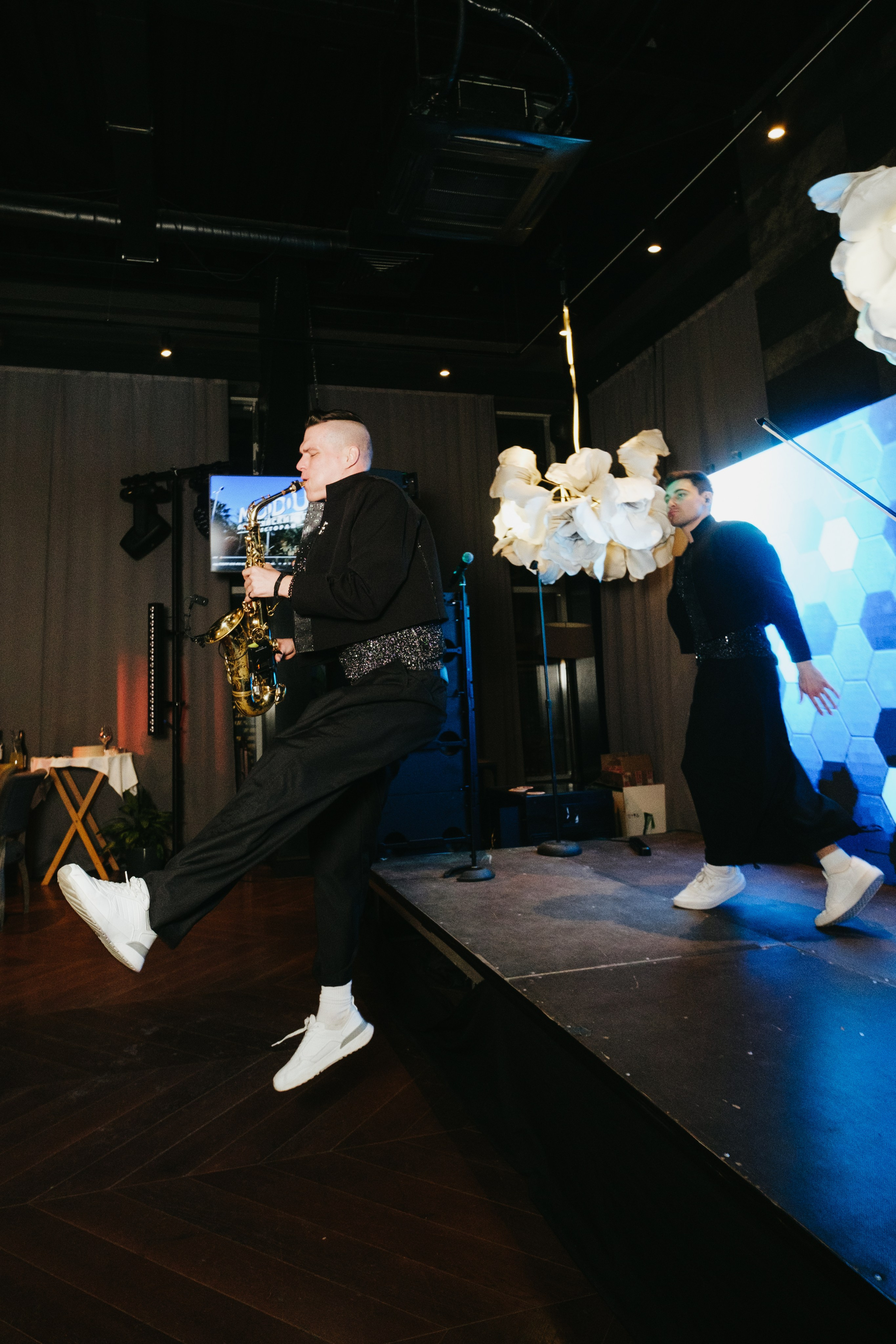 Корпоратив в Сириусу (Адлер) 10 лет компании. Свадебный фотограф Денис Ожигин в Краснодаре и крае. Эмоциональная и стильная съемка вашего дня