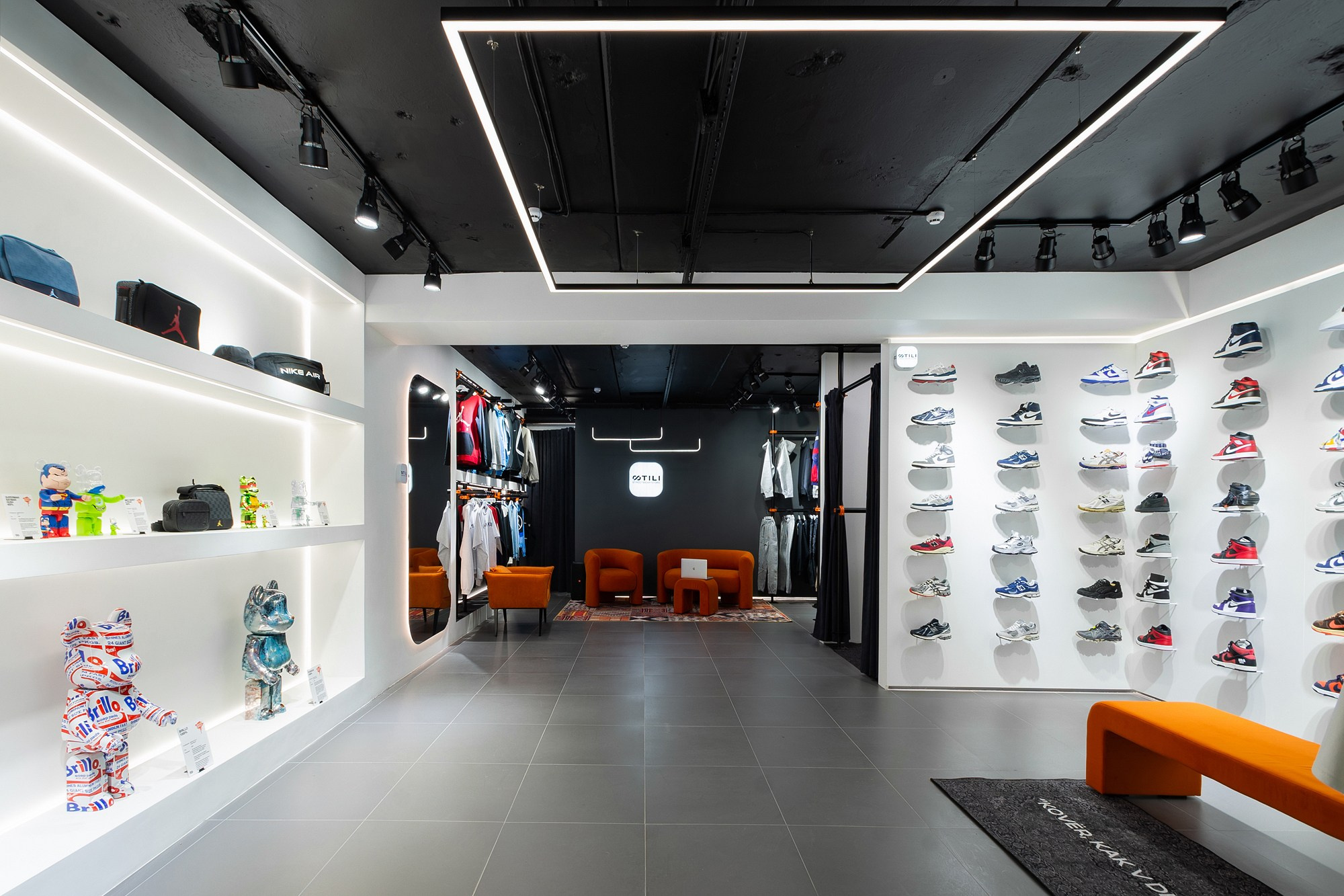 STILI магазин спортивной одежды. Фотограф Сергей Сергеев