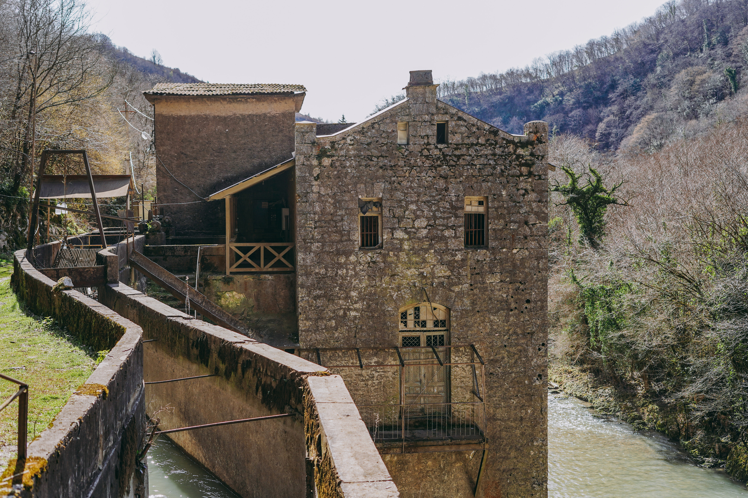 АБХАЗИЯ. ВОКРУГ СУХУМА. Фотограф в Сочи и Абхазии | Фототуры | September Air