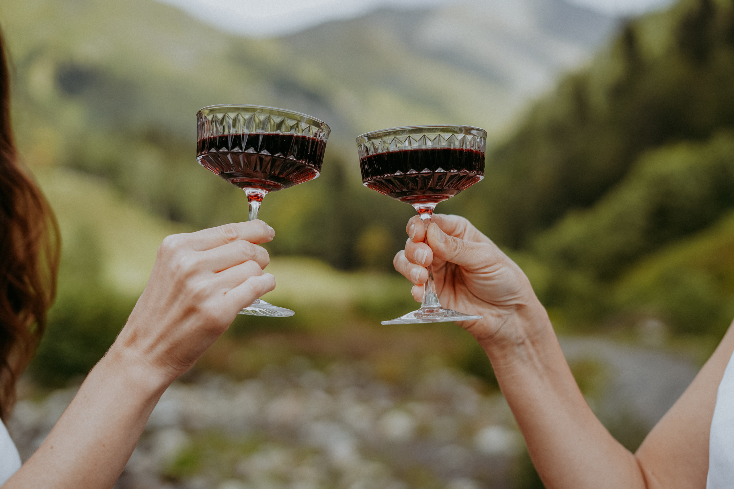 АБХАЗИЯ. ПИКНИК НА АЛЬПИЙСКИХ ЛУГАХ. Фотограф в Сочи и Абхазии | Фототуры | September Air