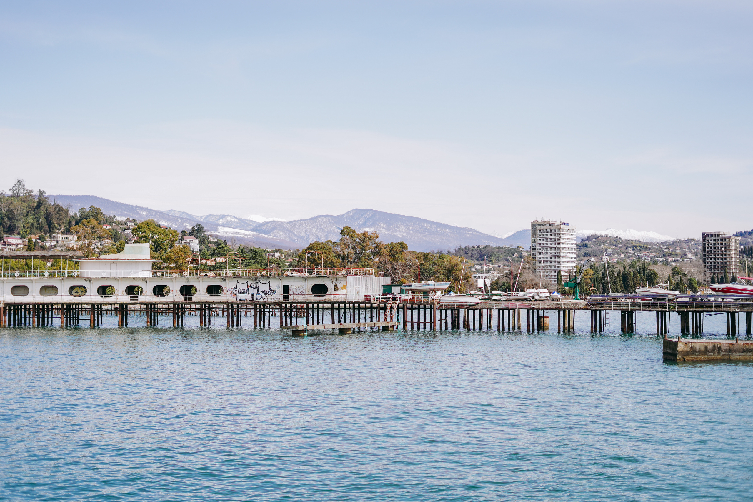 АБХАЗИЯ. ВОКРУГ СУХУМА. Фотограф в Сочи и Абхазии | Фототуры | September Air