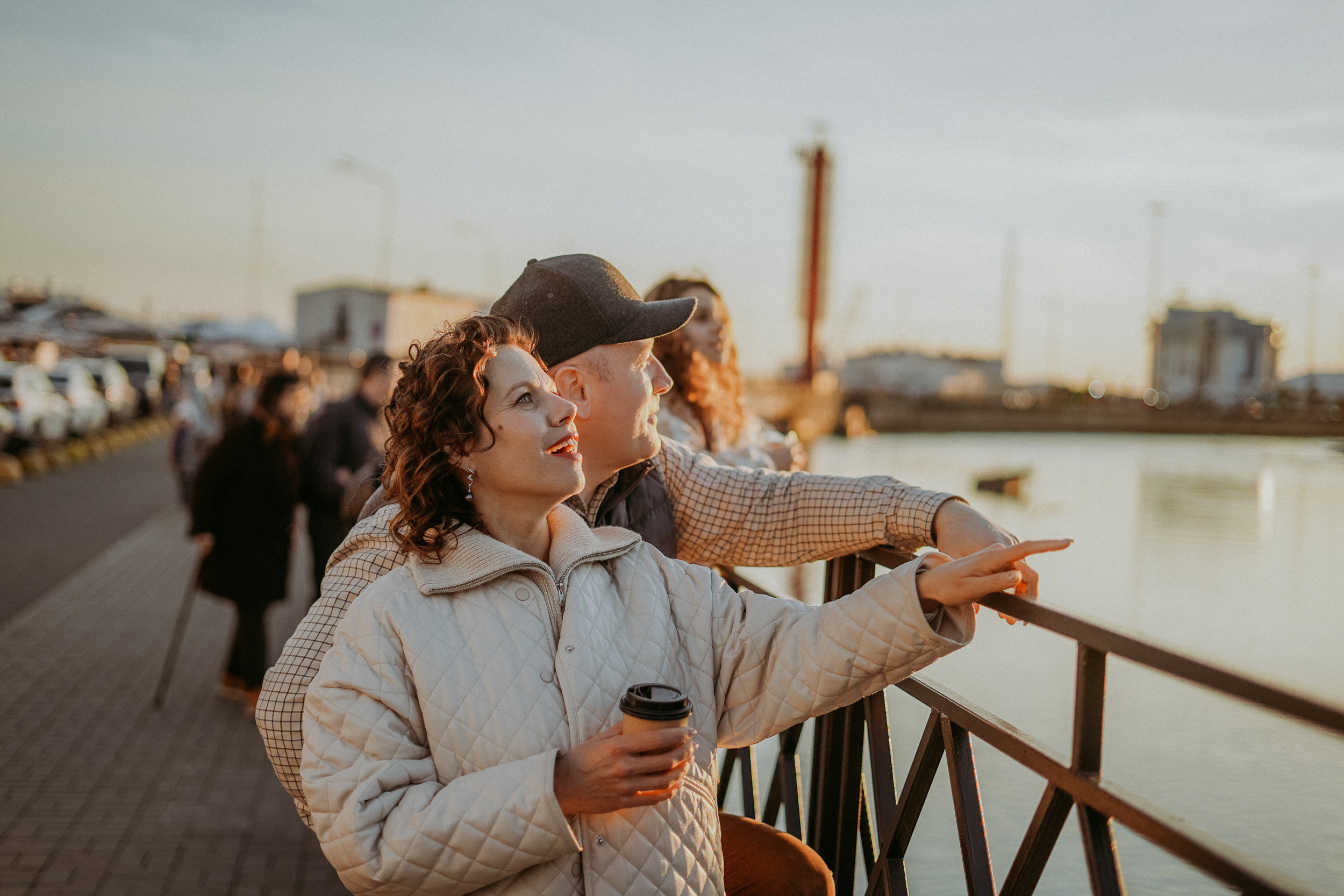 Светлана, Пётр, Ульяна и Маруся. Январская прогулка по пляжу Ривьера. Фотограф в Сочи и Абхазии | Фототуры | September Air