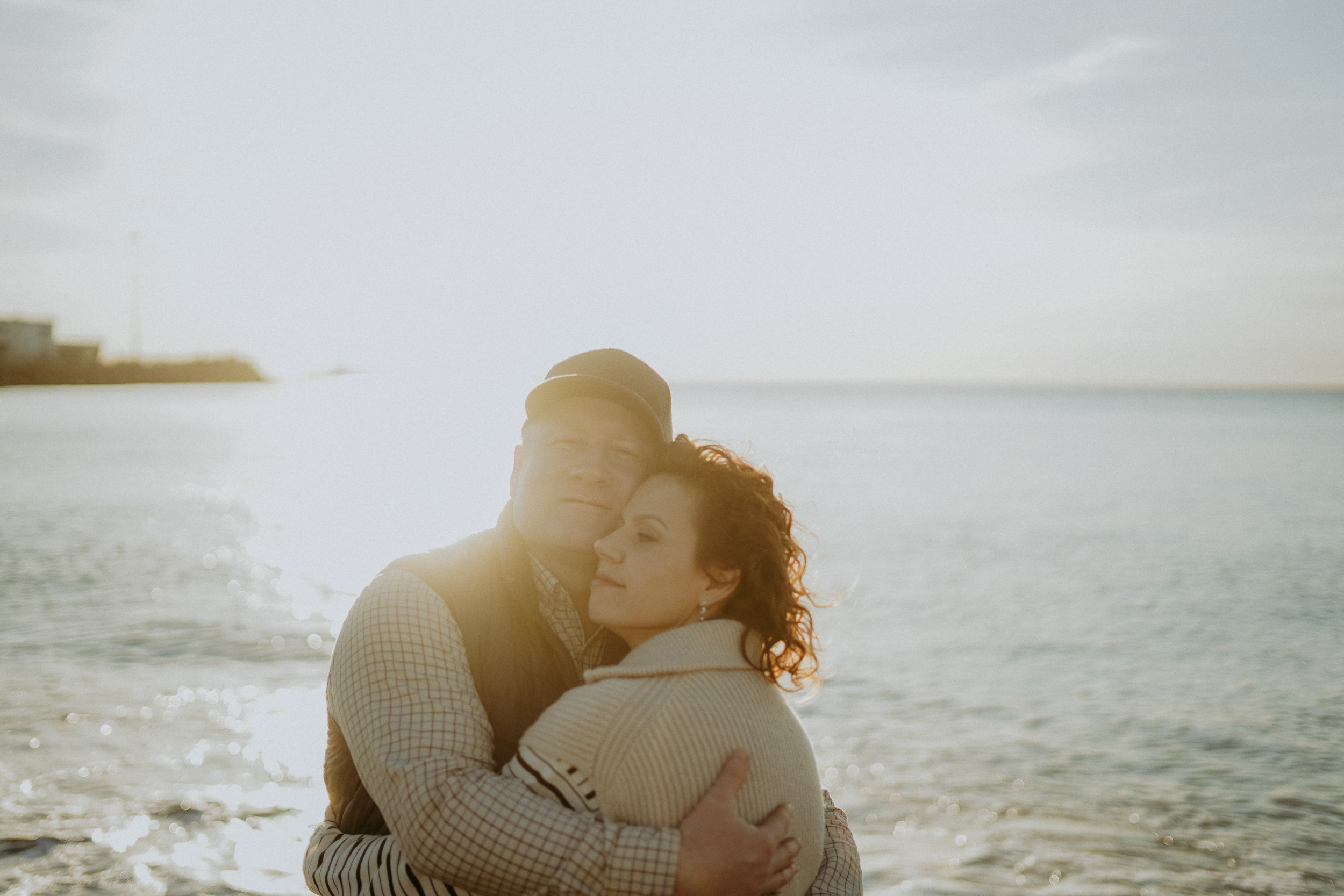 Светлана, Пётр, Ульяна и Маруся. Январская прогулка по пляжу Ривьера. Фотограф в Сочи и Абхазии | Фототуры | September Air