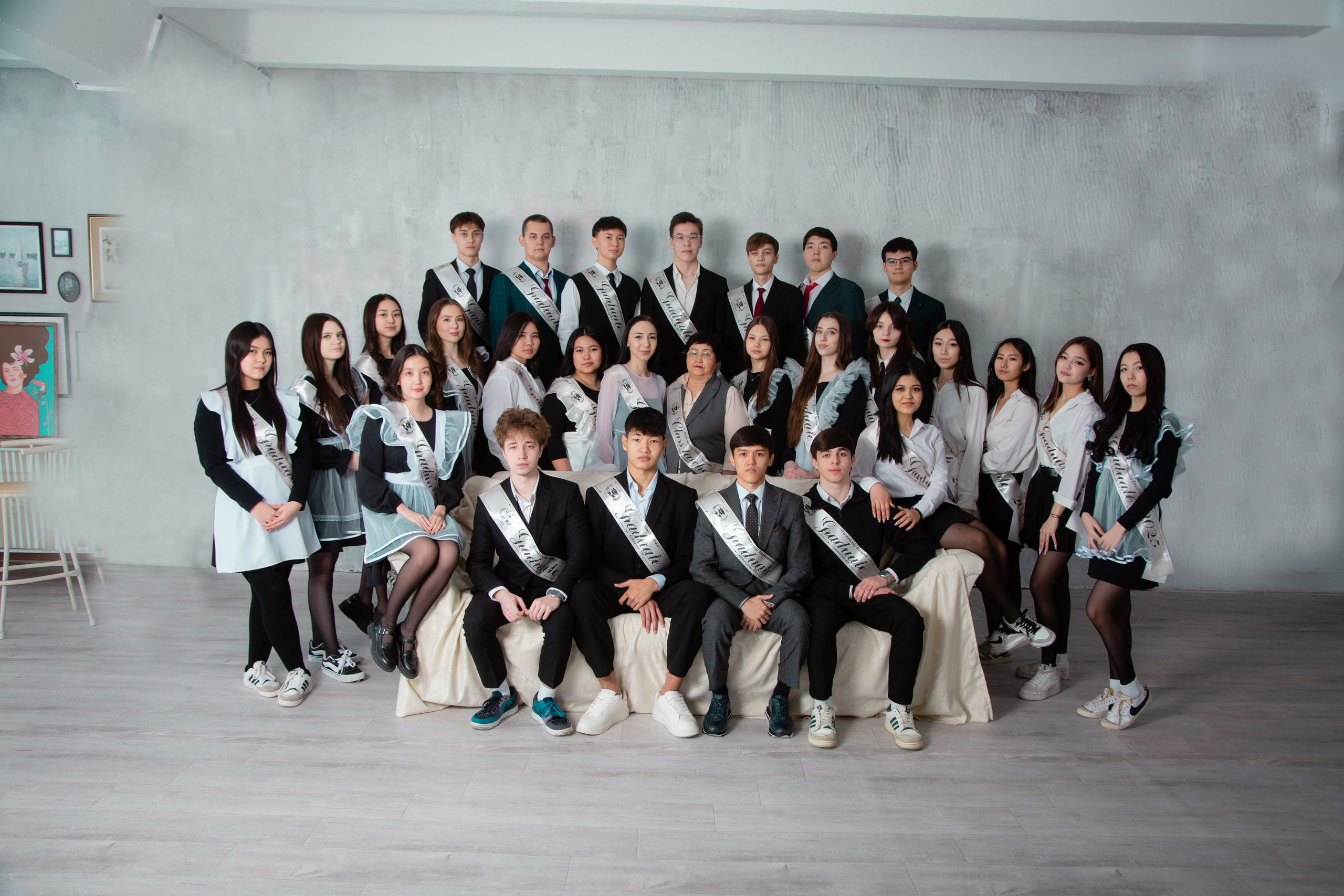 Фото работы. XPLACEMEDIA — Виньетки в Актобе. Выпускные альбомы в Актобе