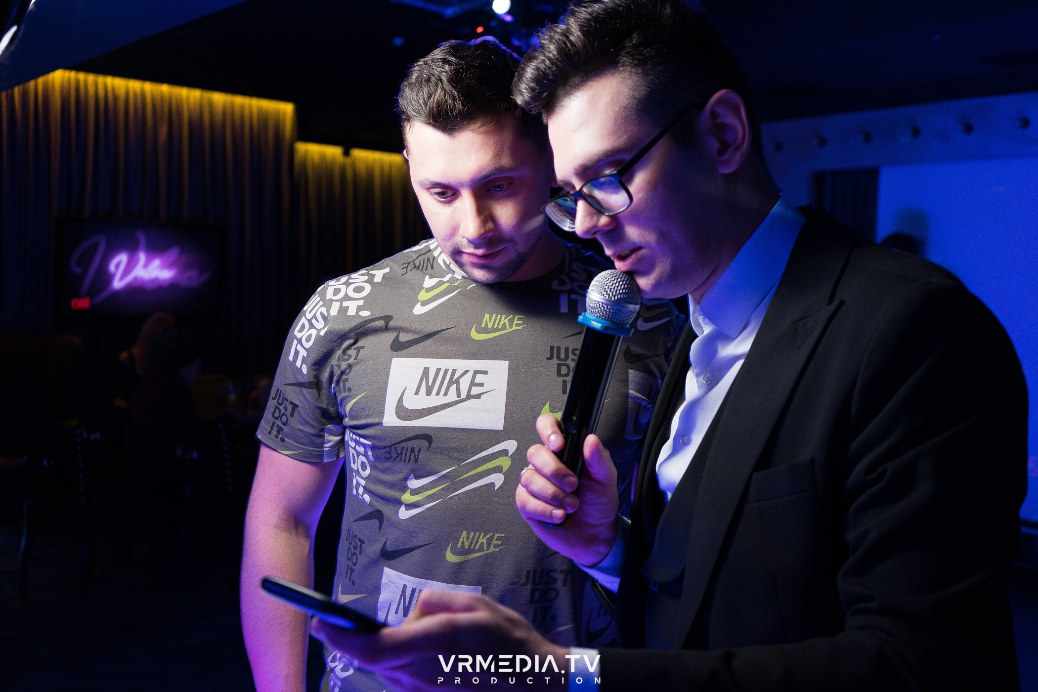 Dance в караоке-баре «Volna»