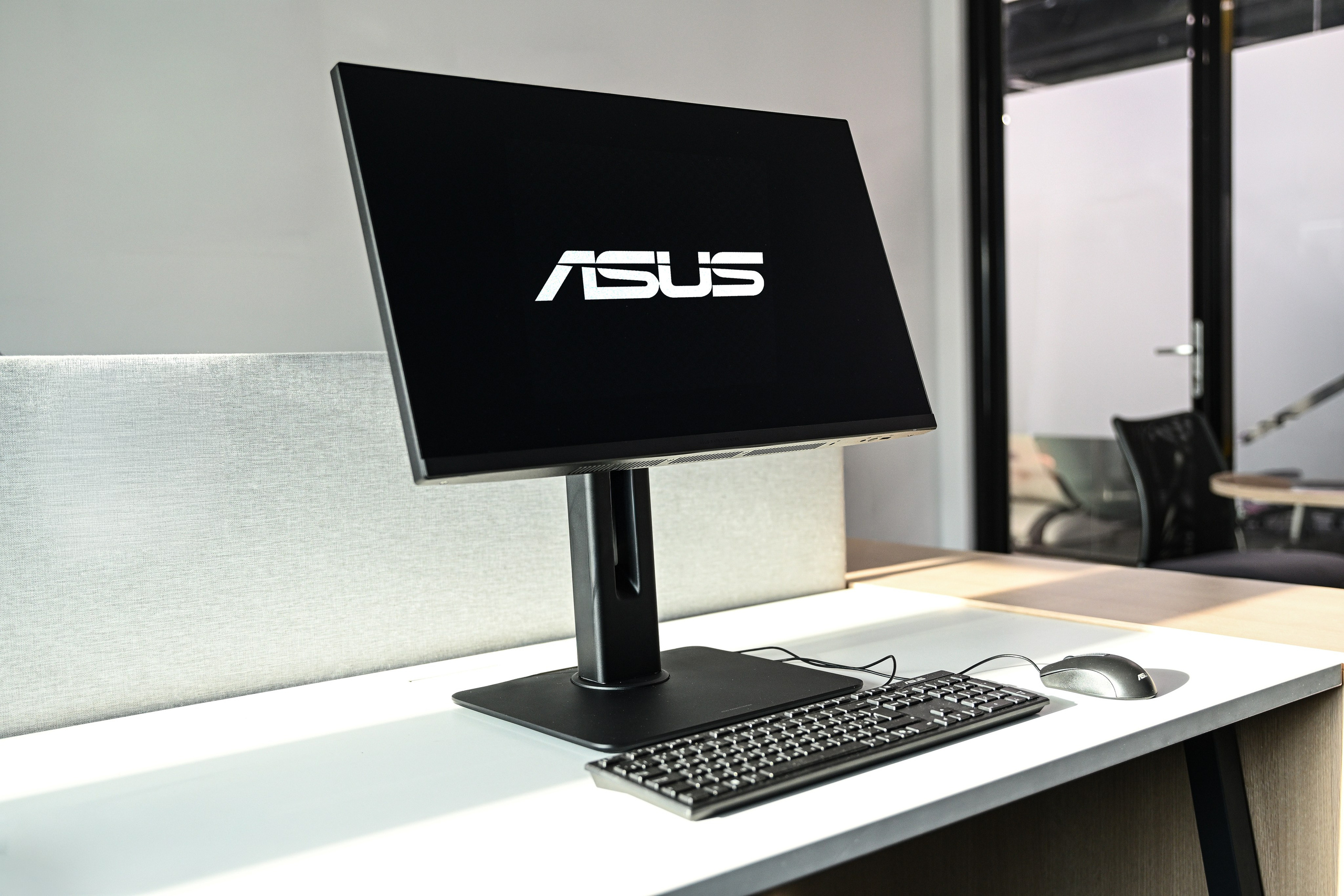 ASUS. Фотограф в Алматы Артемий Матюнин