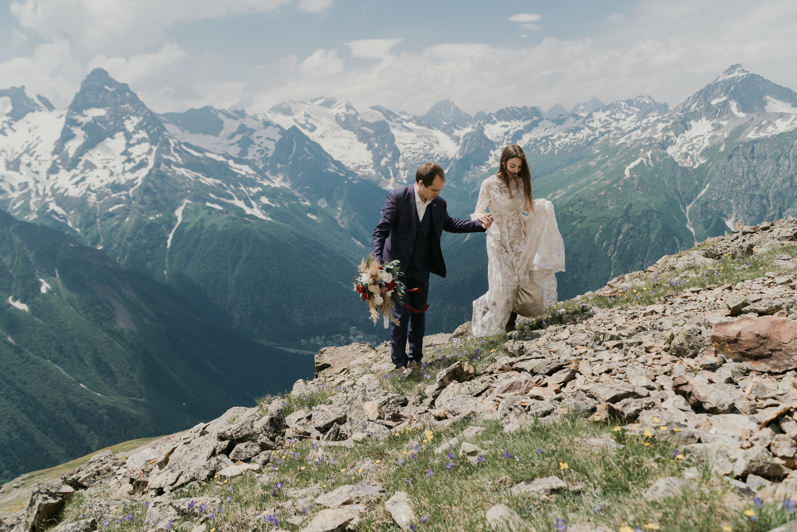 Даня + Настя Домбай. Backpackweddings фотограф и видеограф Ростов-на-Дону Сочи