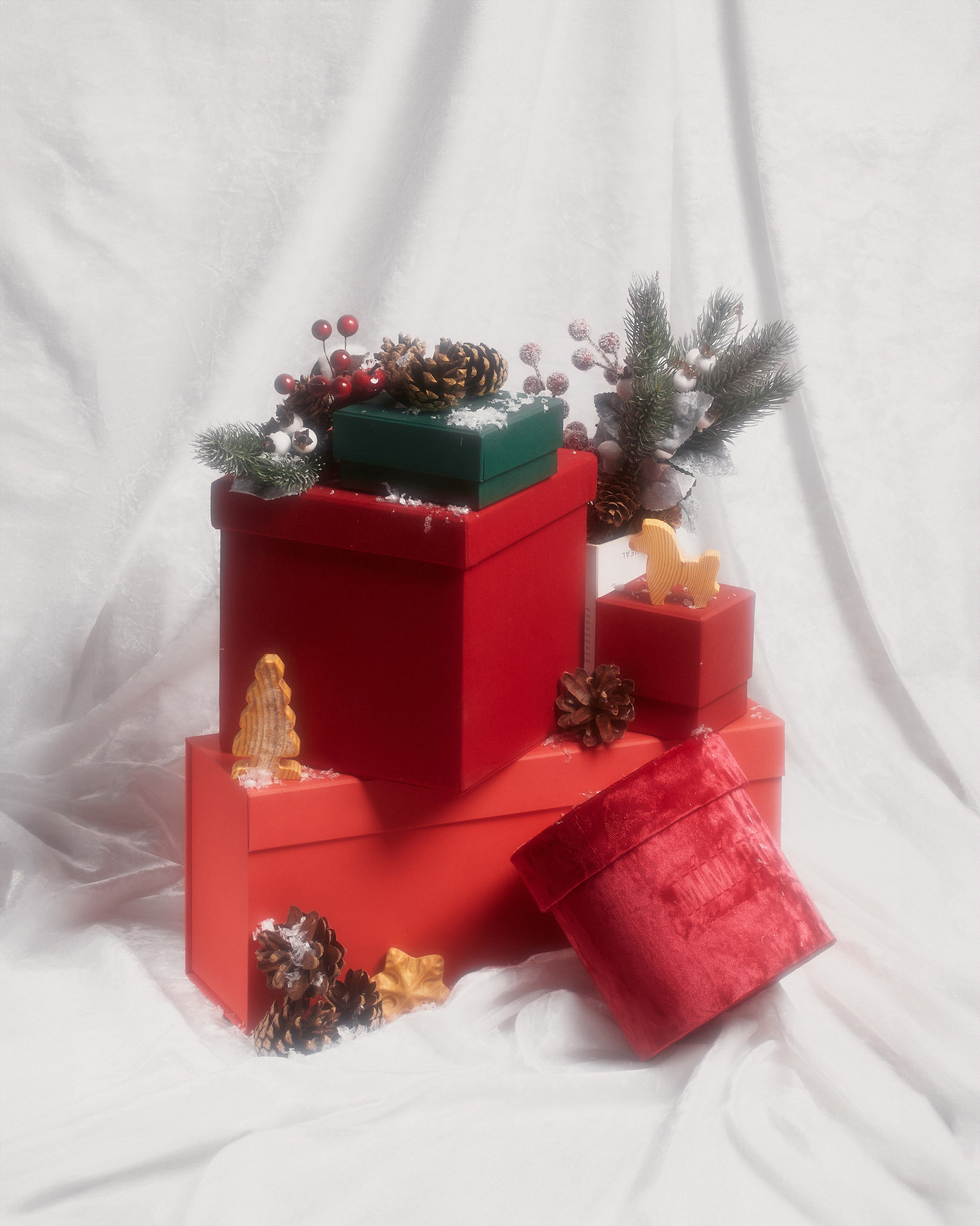 Съёмка для производства премиум-упаковки «Эстетис» — Полина Юрина, Екатеринбург. Юрина Полина, фотограф из Екатеринбурга