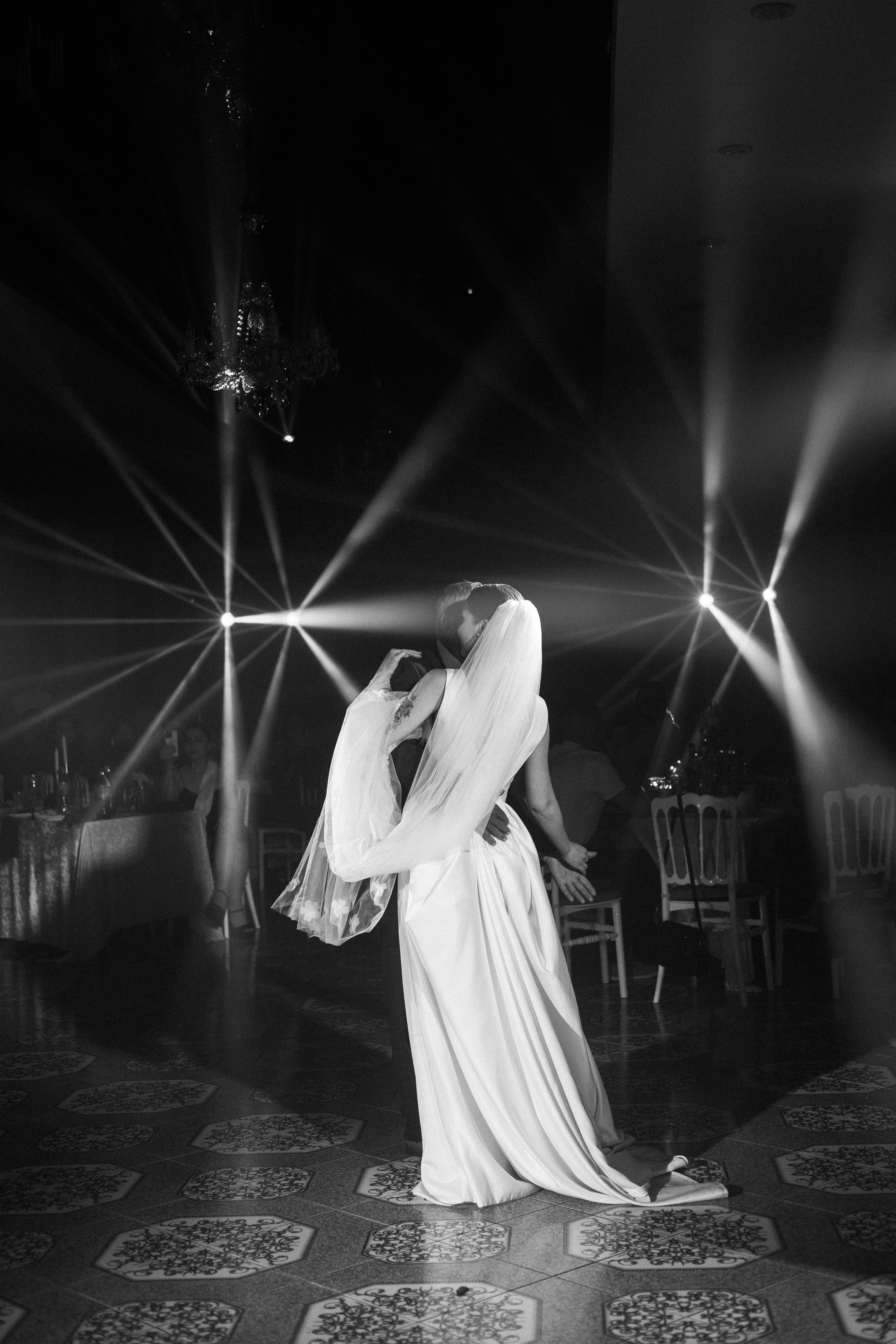 Крепкие объятия. Свадебный и портретный фотограф Соломко Диана