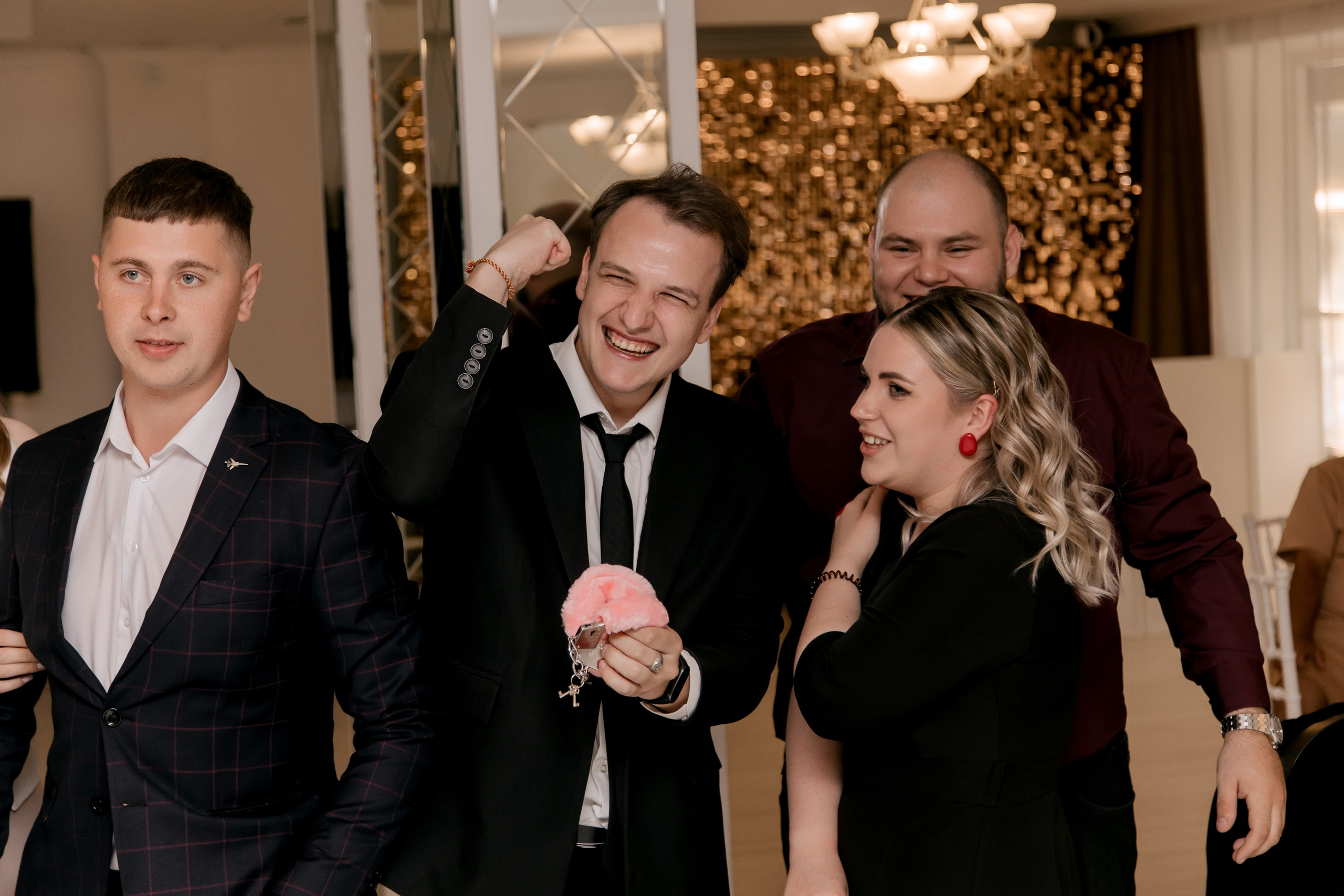 Тимур и Валерия. Свадебный фотограф Челябинск