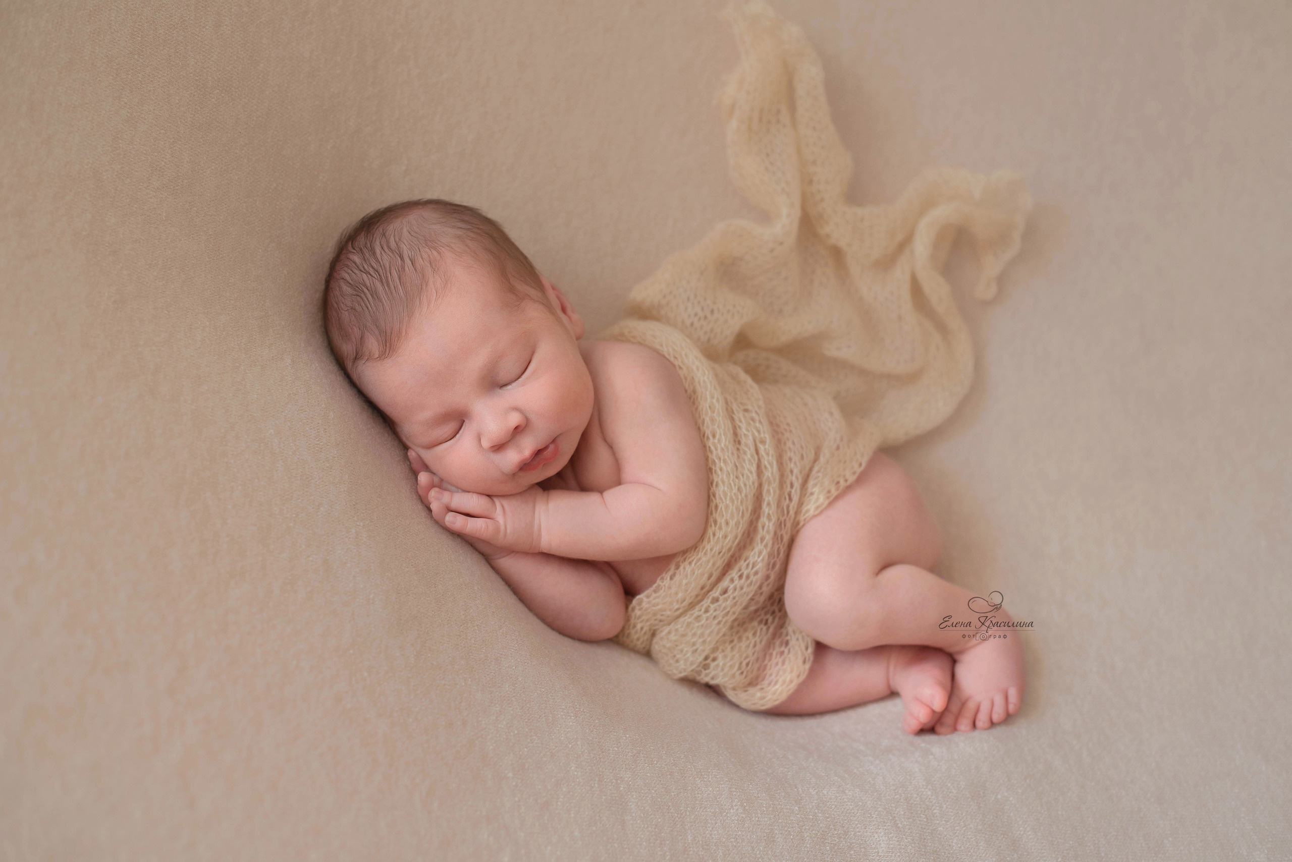 Фотосъемка новорожденных (ньюборн) детей в г. Ярославль и Ярославская. Профессиональный фотограф Елена Красилина г.Ярославль, г. Рыбинск