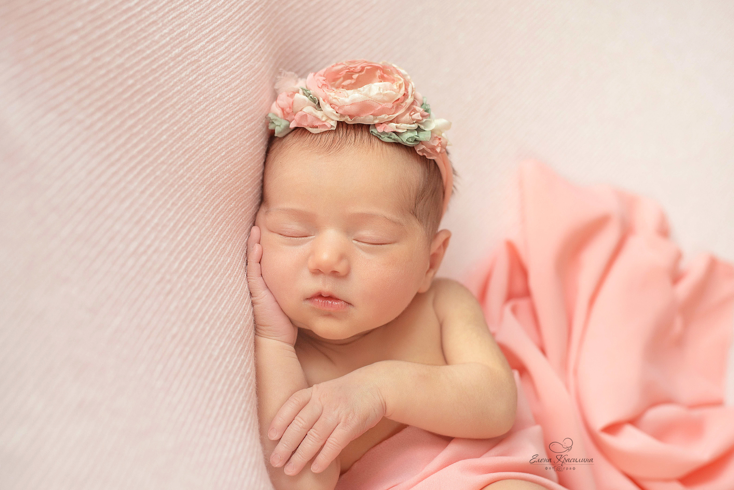 Майя, портрет в позе на боку 