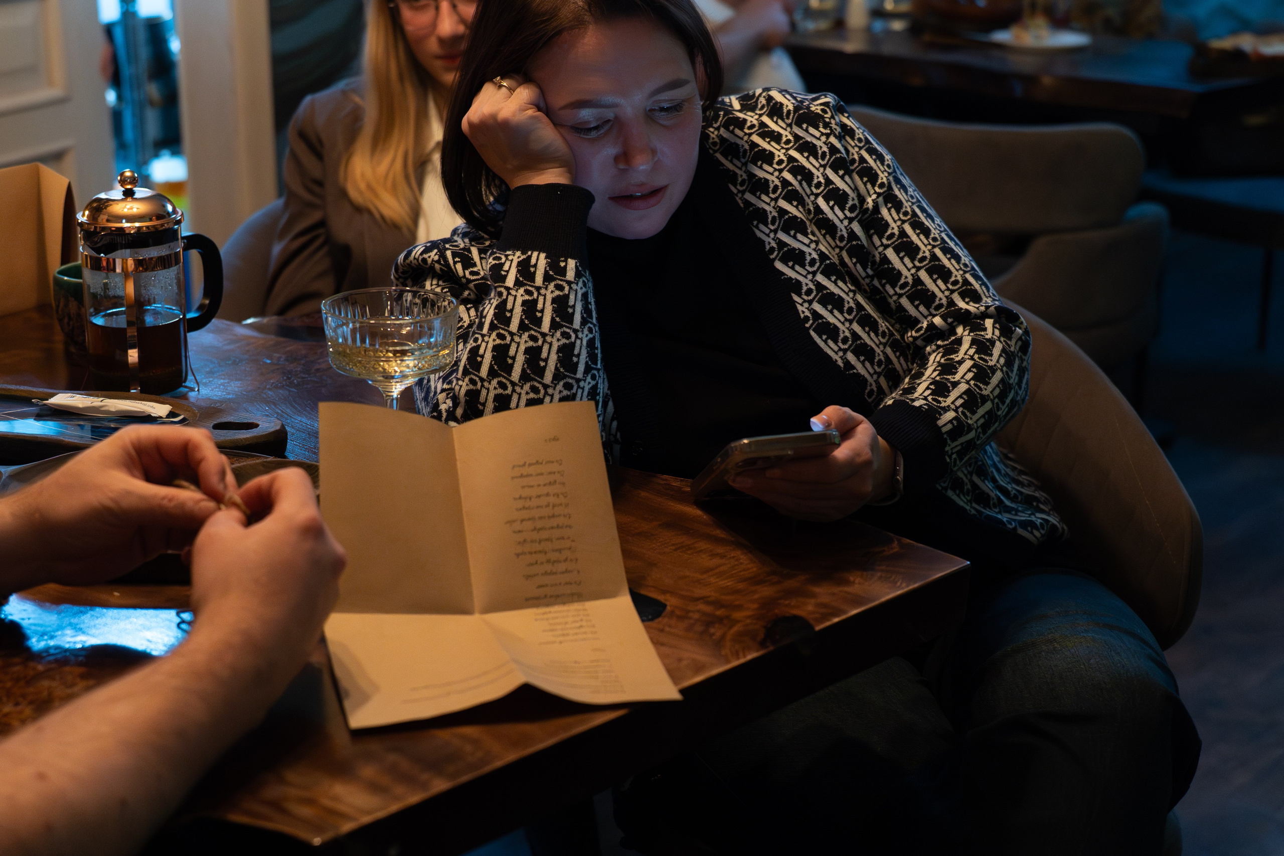 Лед и ложка. Для тех, кто не ждёт удачи, а создаёт её. Каждая фотосессия — это твой момент, твой стиль, твой успех. 📸