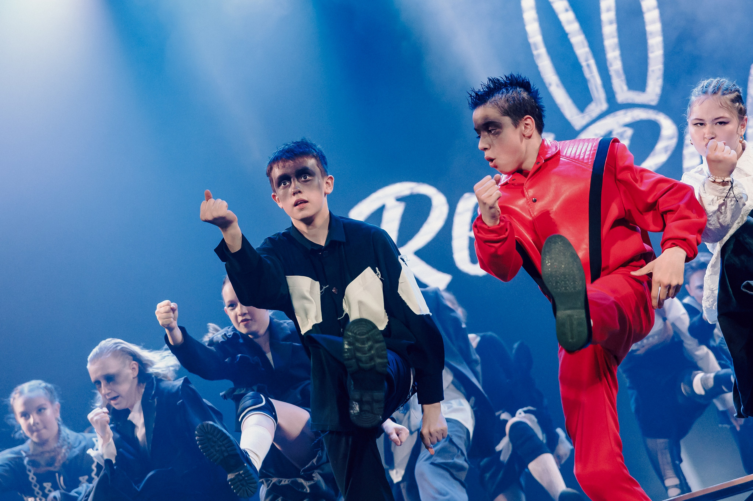 Отчётный концерт танцевальной школы «Red Rabbits» 2025. Лёшка Варзегов — фотограф