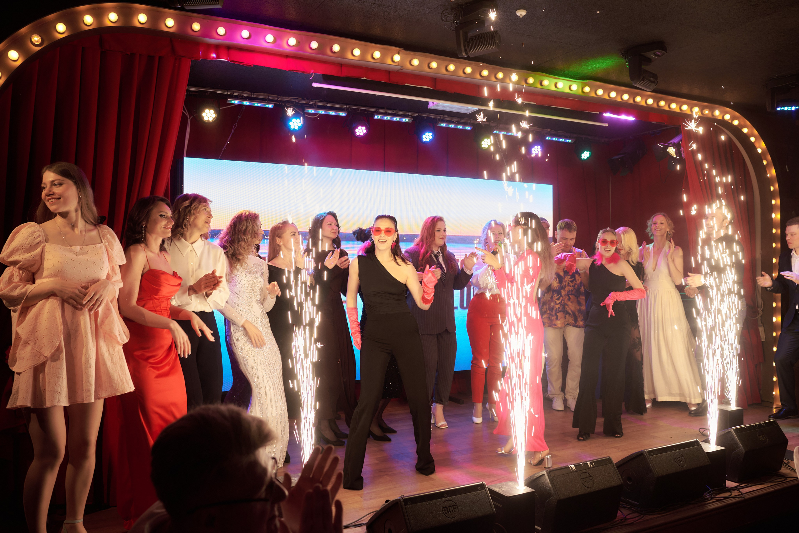 Отчетный концерт мастерской эстрадного вокала. Photographer Bangkok — Pattaya | фотограф Бангкок — Паттайа