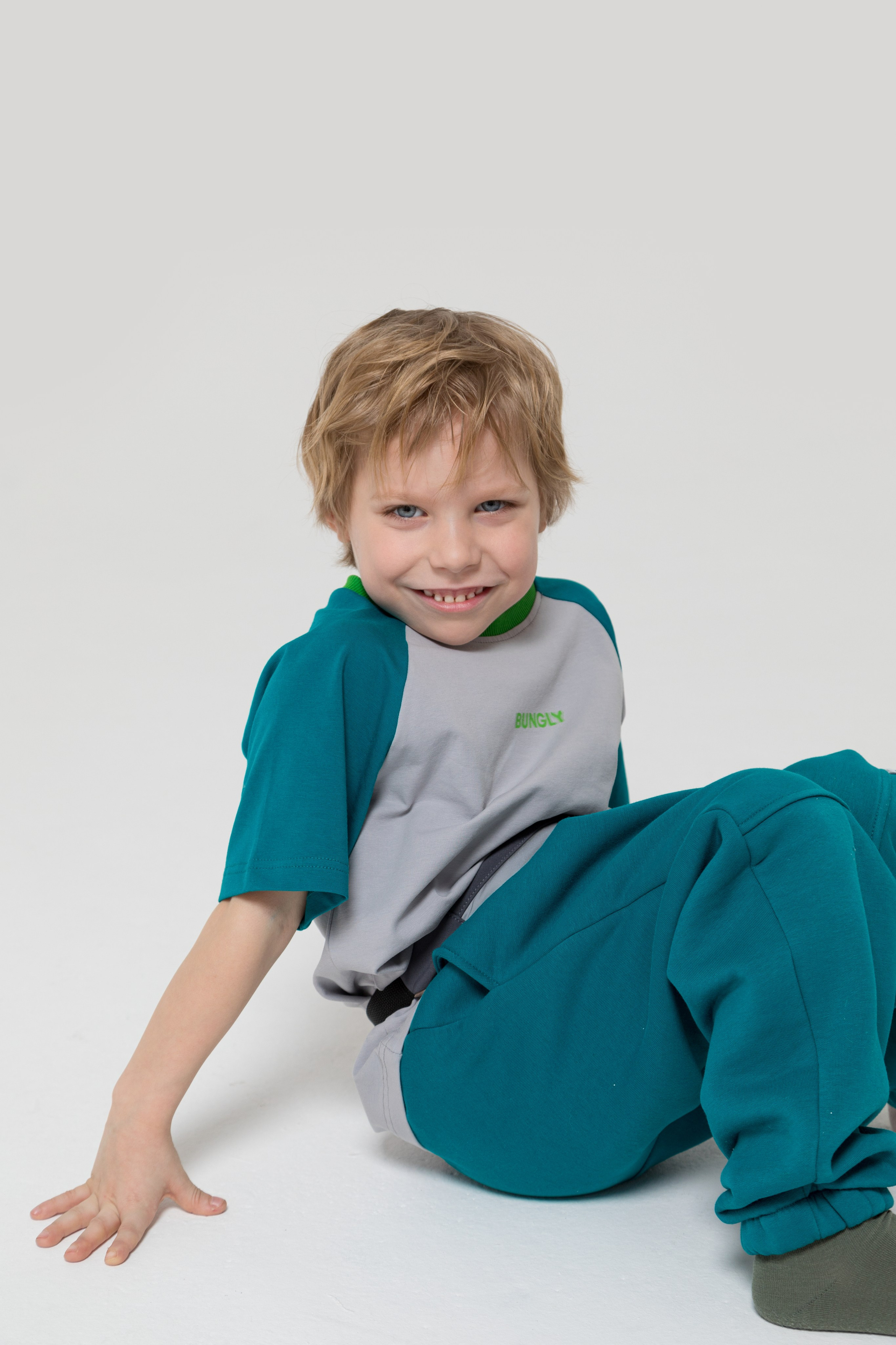 Имиджевая и каталожная съёмка для бренда детских пазлов. Детский и контент фотограф Надя Волкова Санкт-Петербург