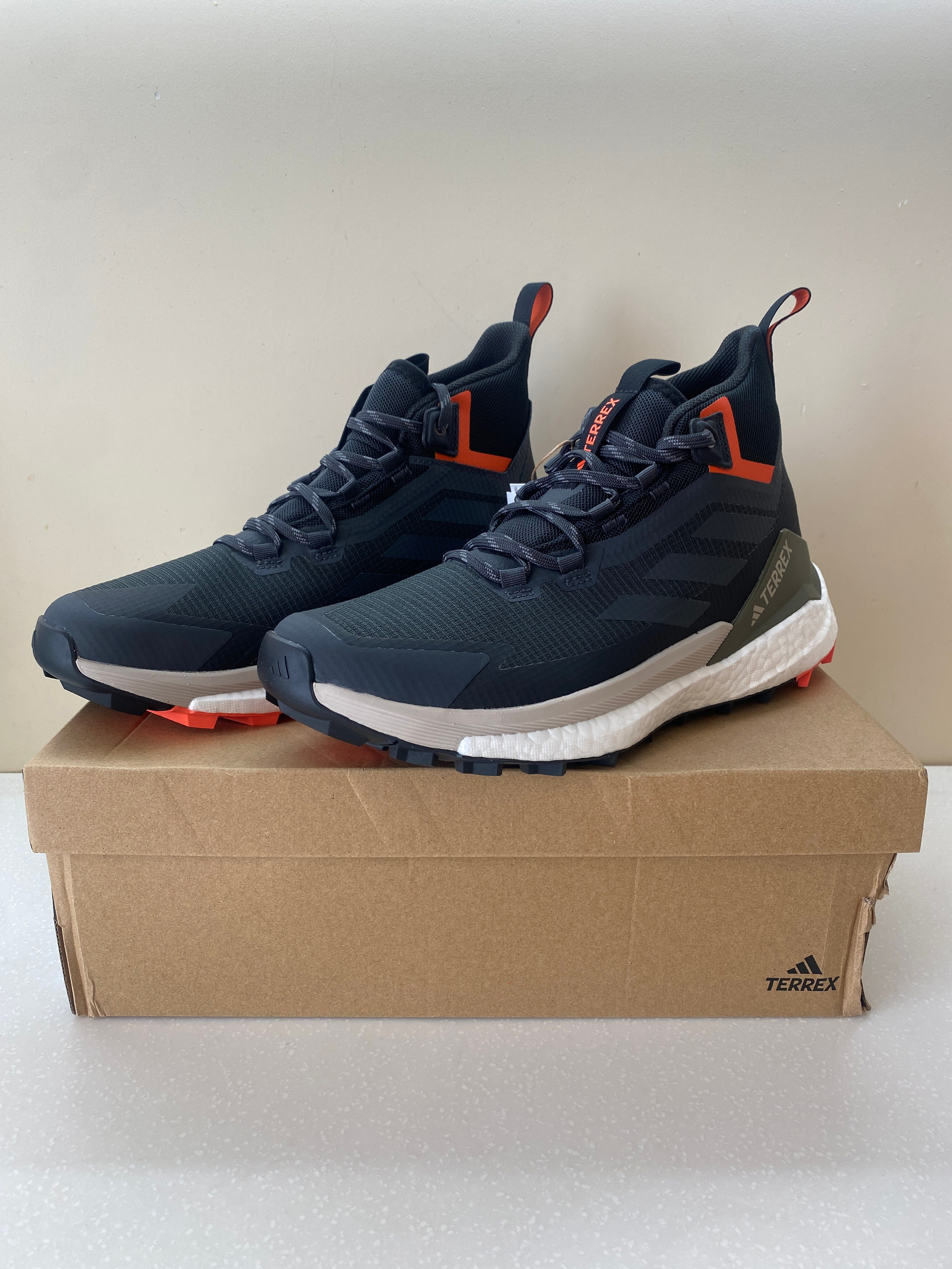 Спортивная обувь. Ваш байер во Франции