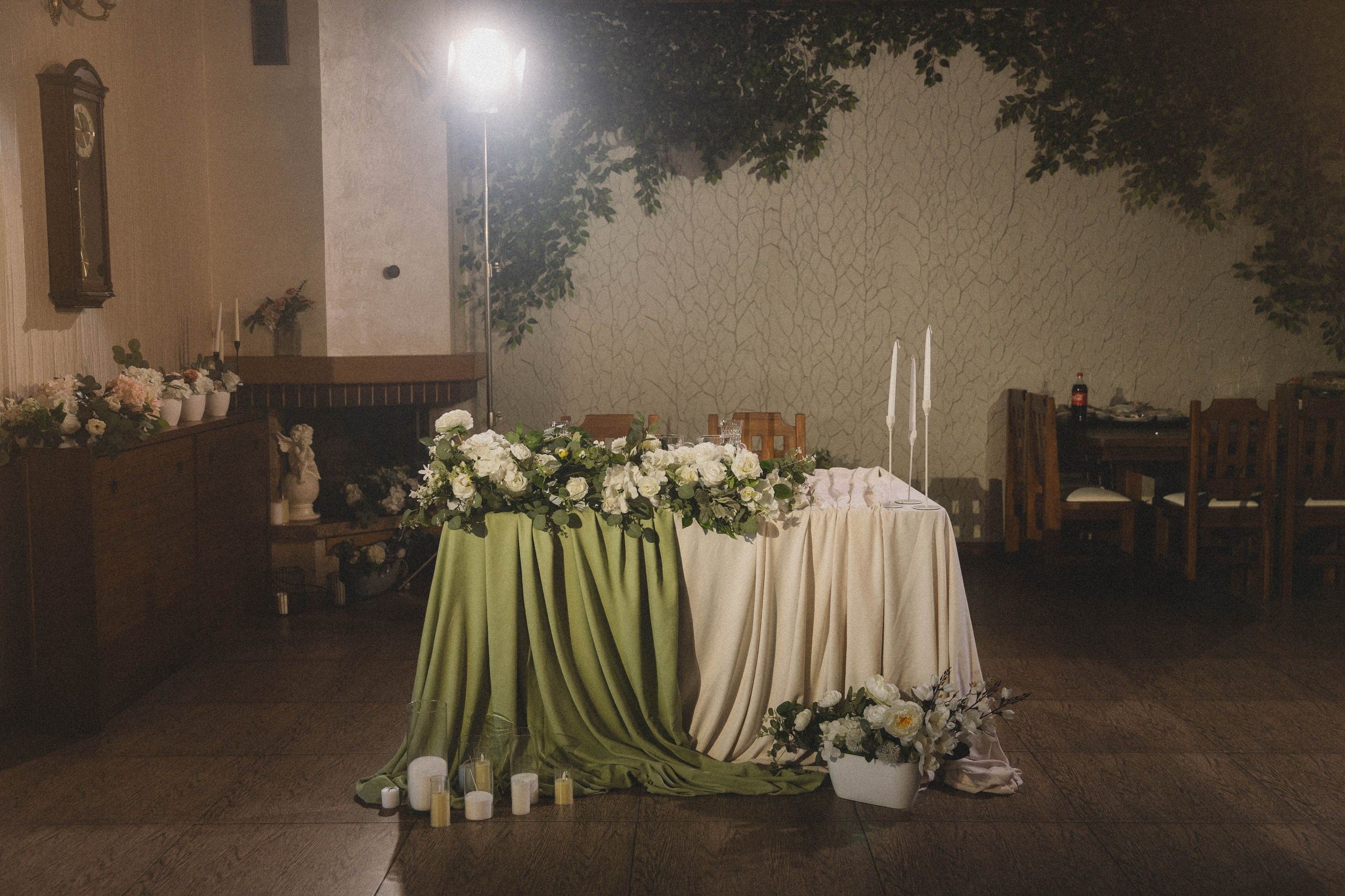 Элина и Денис). Свадебный фотограф Мироманов Николай в Крыму