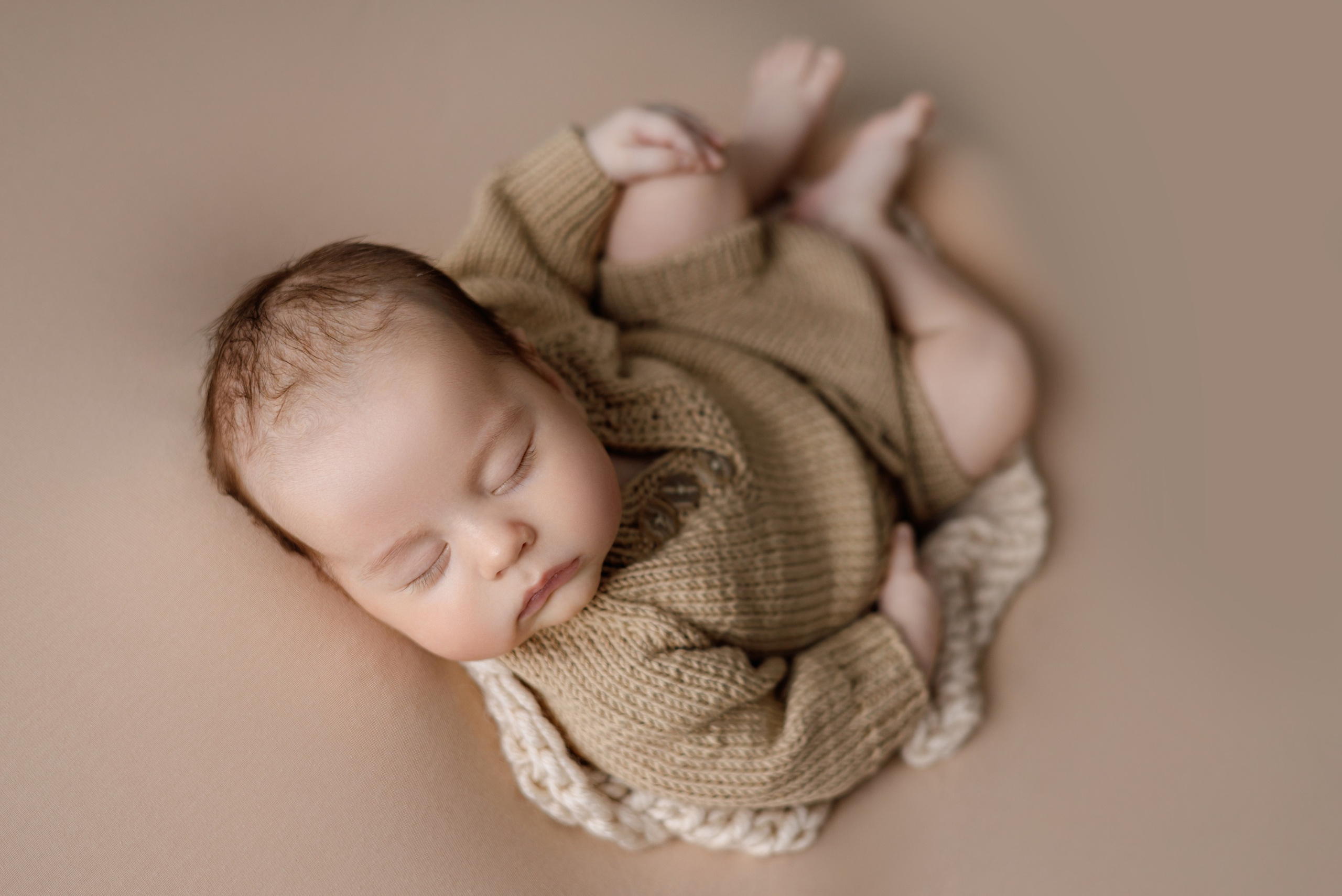 Оскар. Евгения Горбунова фотограф новорожденных в Новом Уренгое