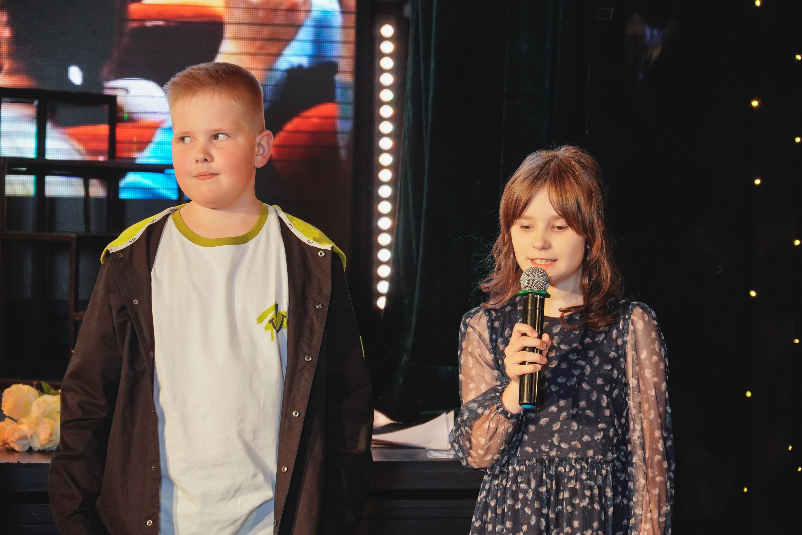 Выпускной. Занимаюсь профессиональной фотографией и живу рядом с Байкалом. Работаю в разных жанрах