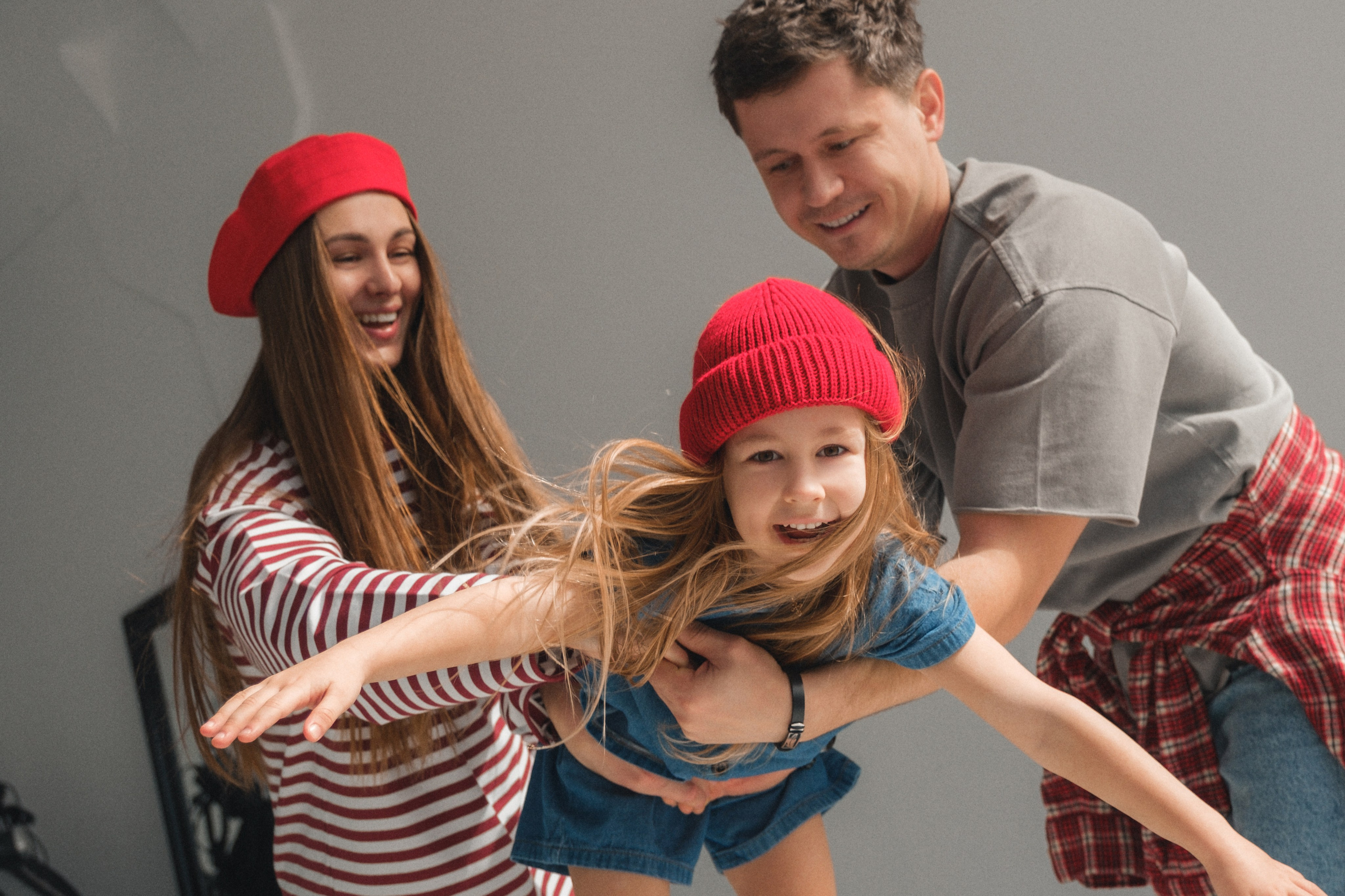 Артем, Ксюша и Ульяна. Свадебный и семейный фотограф в Волгограде