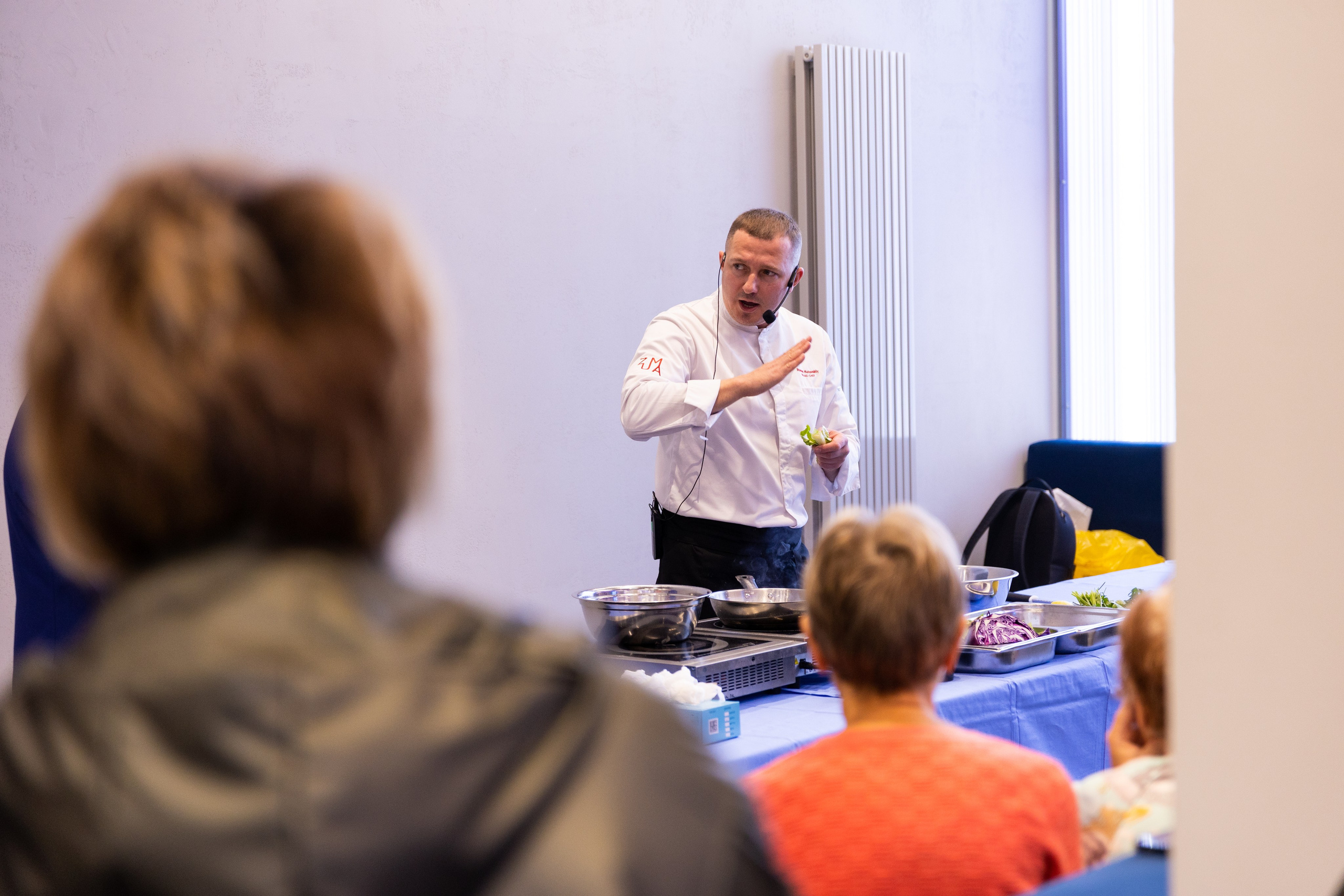 День народного единства в Национальном центре Россия. Олег Катакинов| Репортажный фотограф в городе у моря (Владивосток)