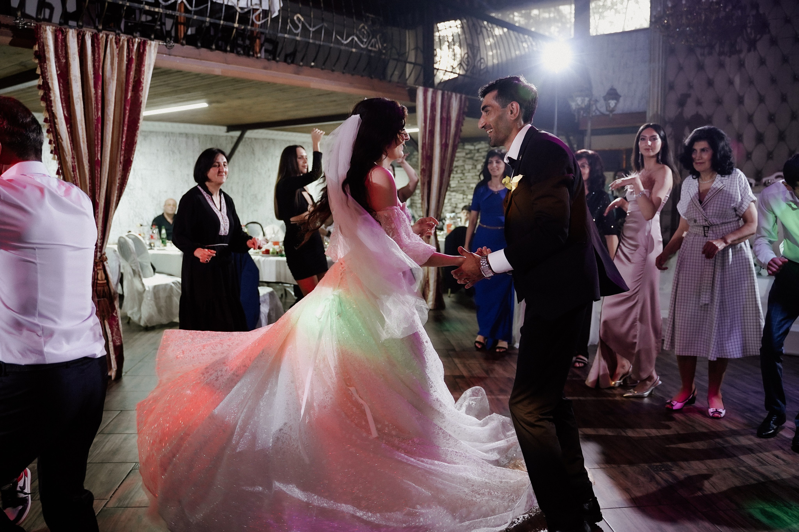 Алиса & Вааг. Фотосъемка и видеосъемка свадеб Липецк