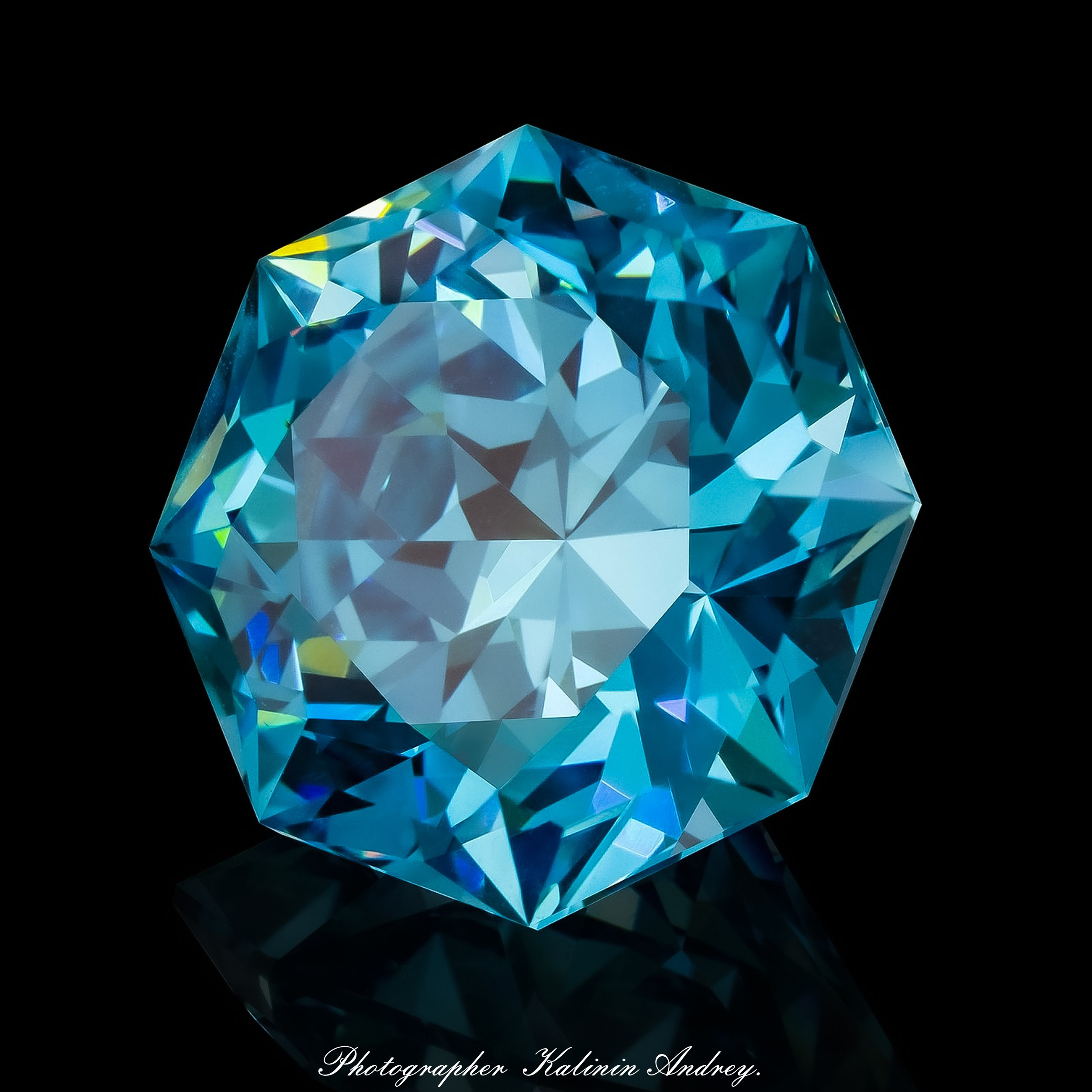 Профессиональная уникальная рекламная фотосъёмка драгоценных в Москве  тел +7 966-003-13-07. Высококачественная профессиональная рекламная фотосъёмка ювелирных украшений, драгоценных камней в Москве. Обучение, консультация