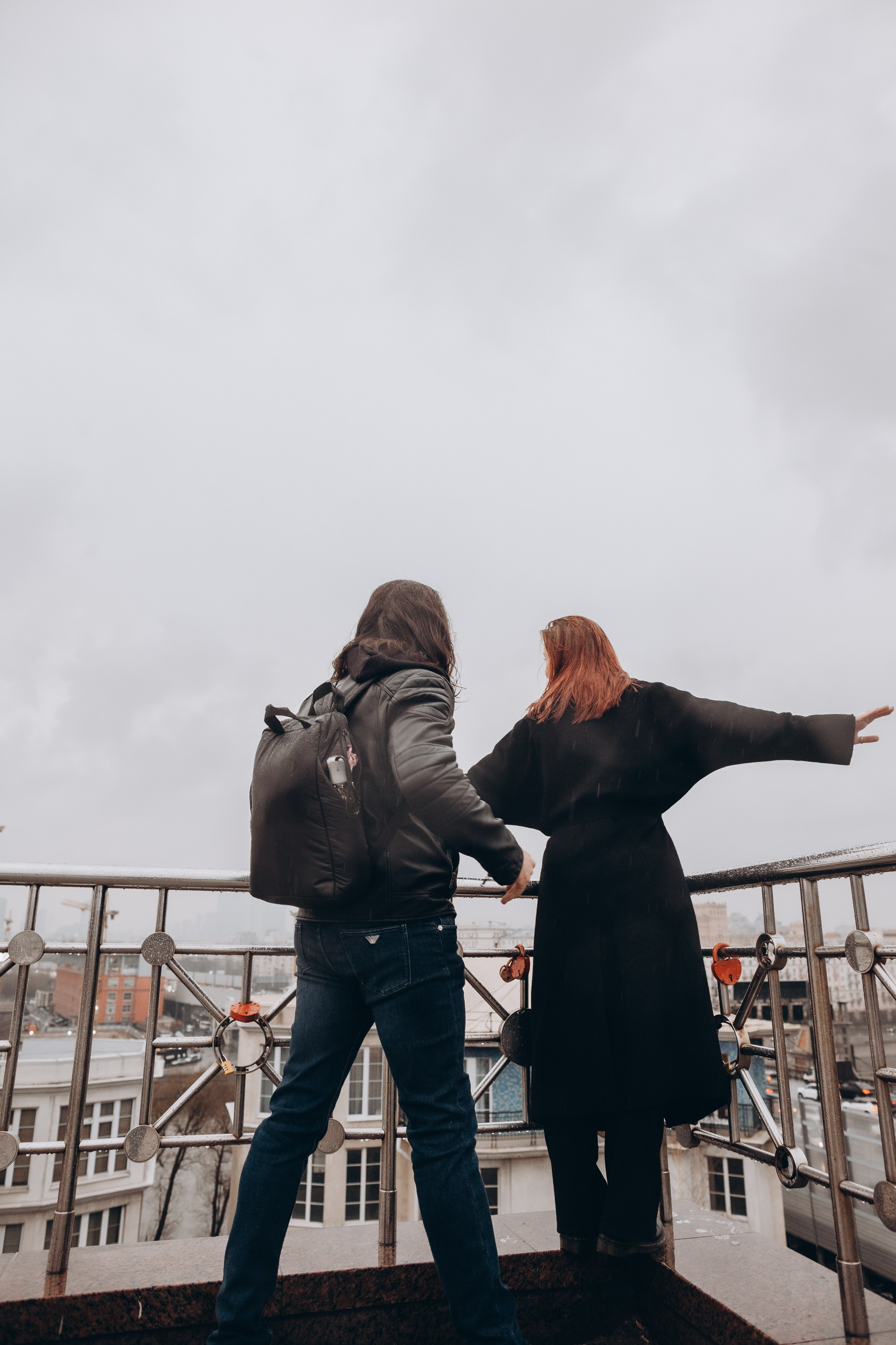 Двое и Гагарин (портретный репортаж). Портретный и репортажный фотограф в Москве, Ольга Ларема