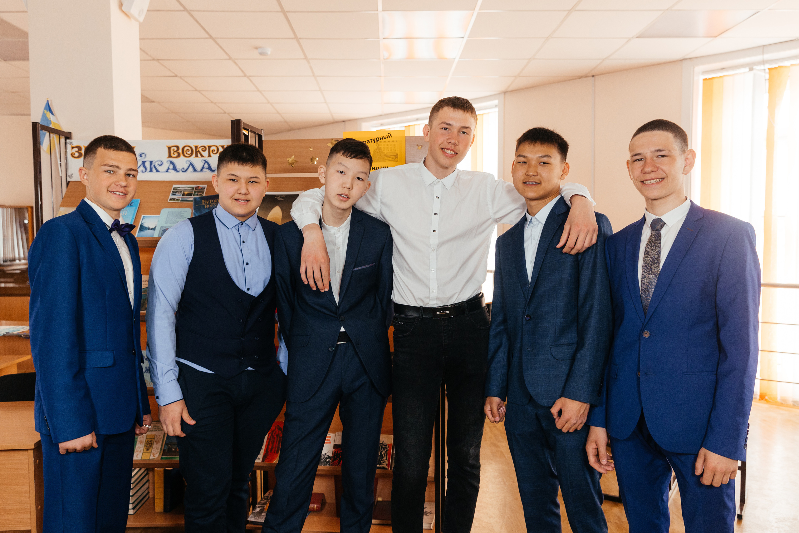 Фотосессия в школе. СОШ 63. Свадебный и семейный фотограф в Улан-Удэ