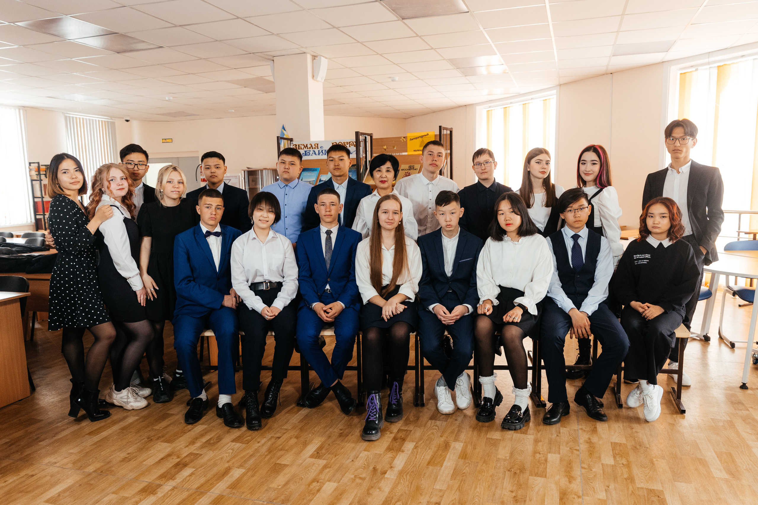 Фотосессия в школе. СОШ 63. Свадебный и семейный фотограф в Улан-Удэ