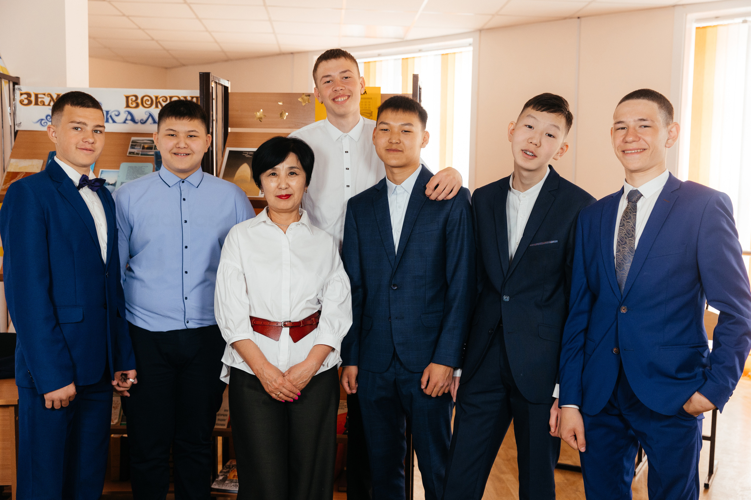 Фотосессия в школе. СОШ 63. Свадебный и семейный фотограф в Улан-Удэ