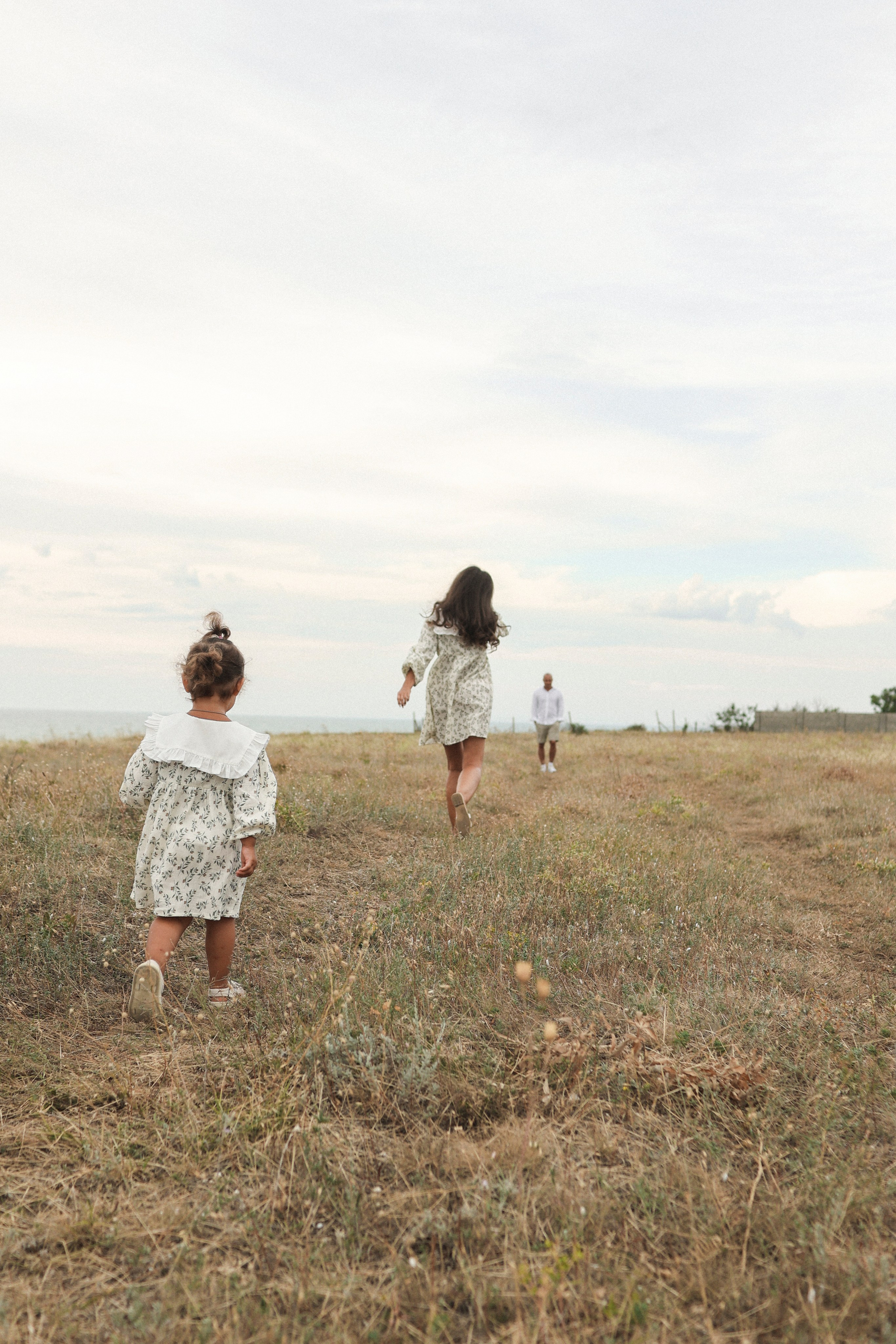 Пойдем, словлю тебе кузнечика. Свадебный и портретный фотограф. Видеограф на Свадьбу. Севастополь, Ялта, Симферополь, Крым