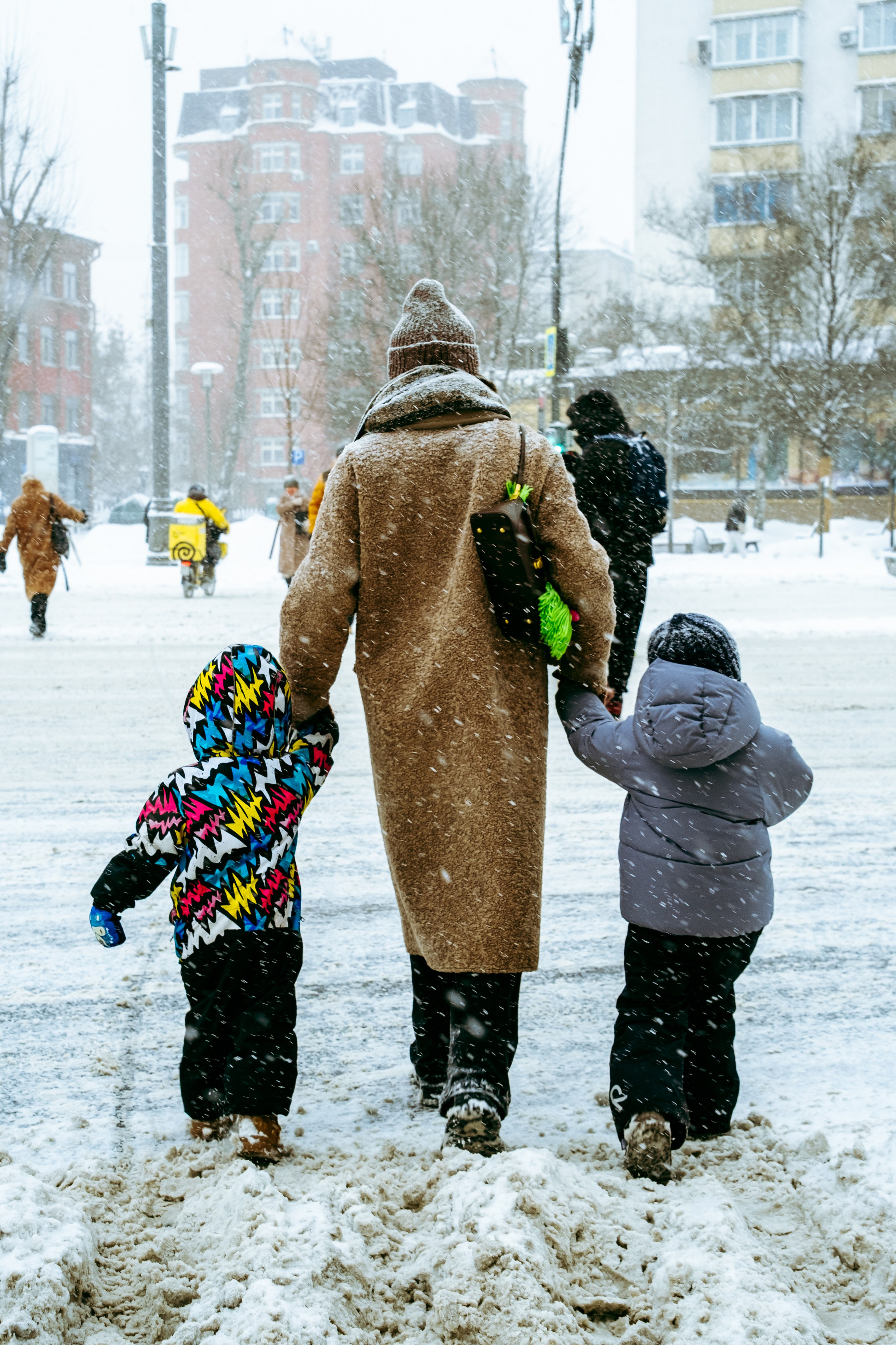 Street: снежная Москва
