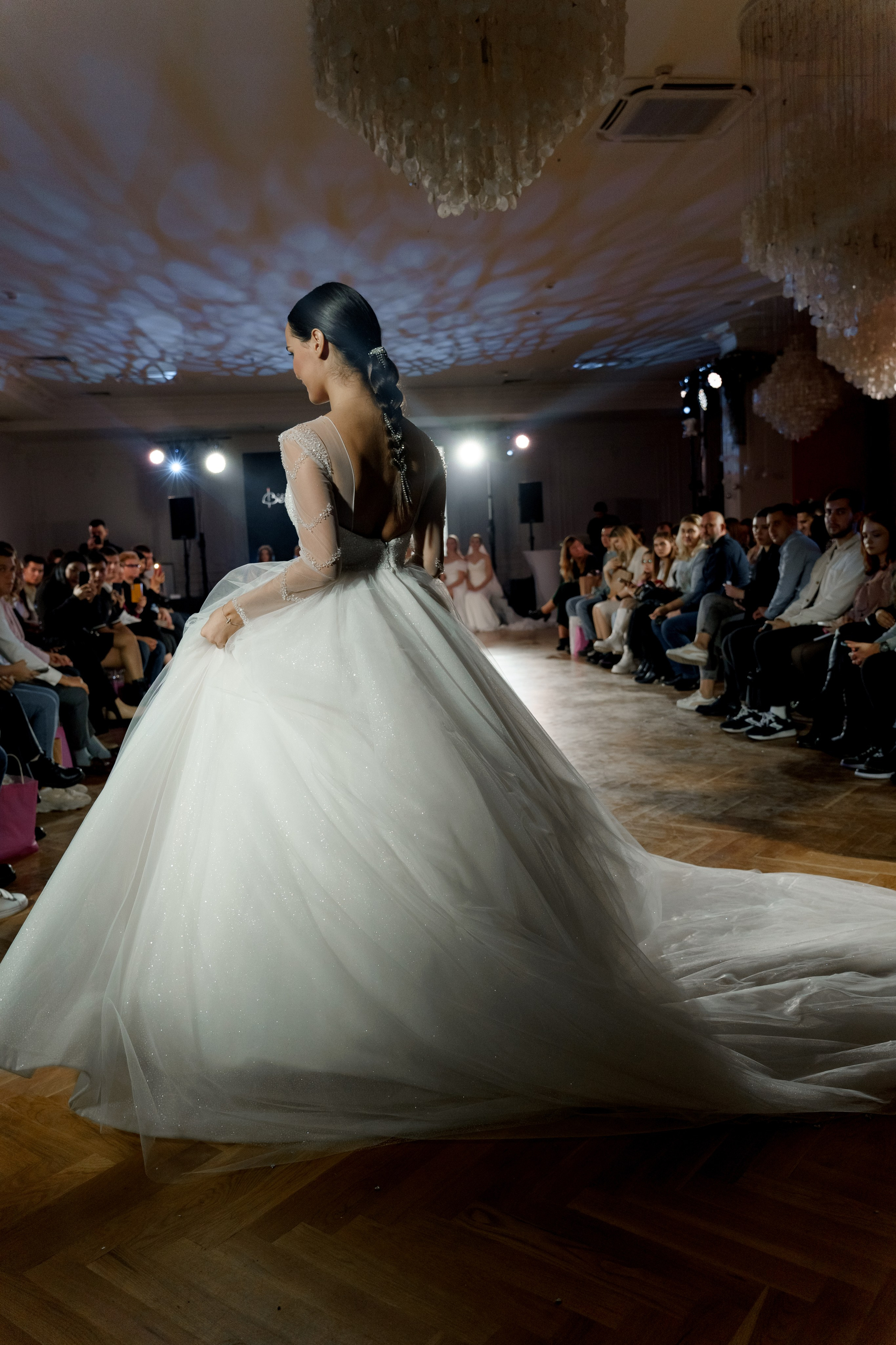 Выставка свадебных специалистов «Свадьба на 1000%». Свадебный фотограф в Санкт-Петербурге