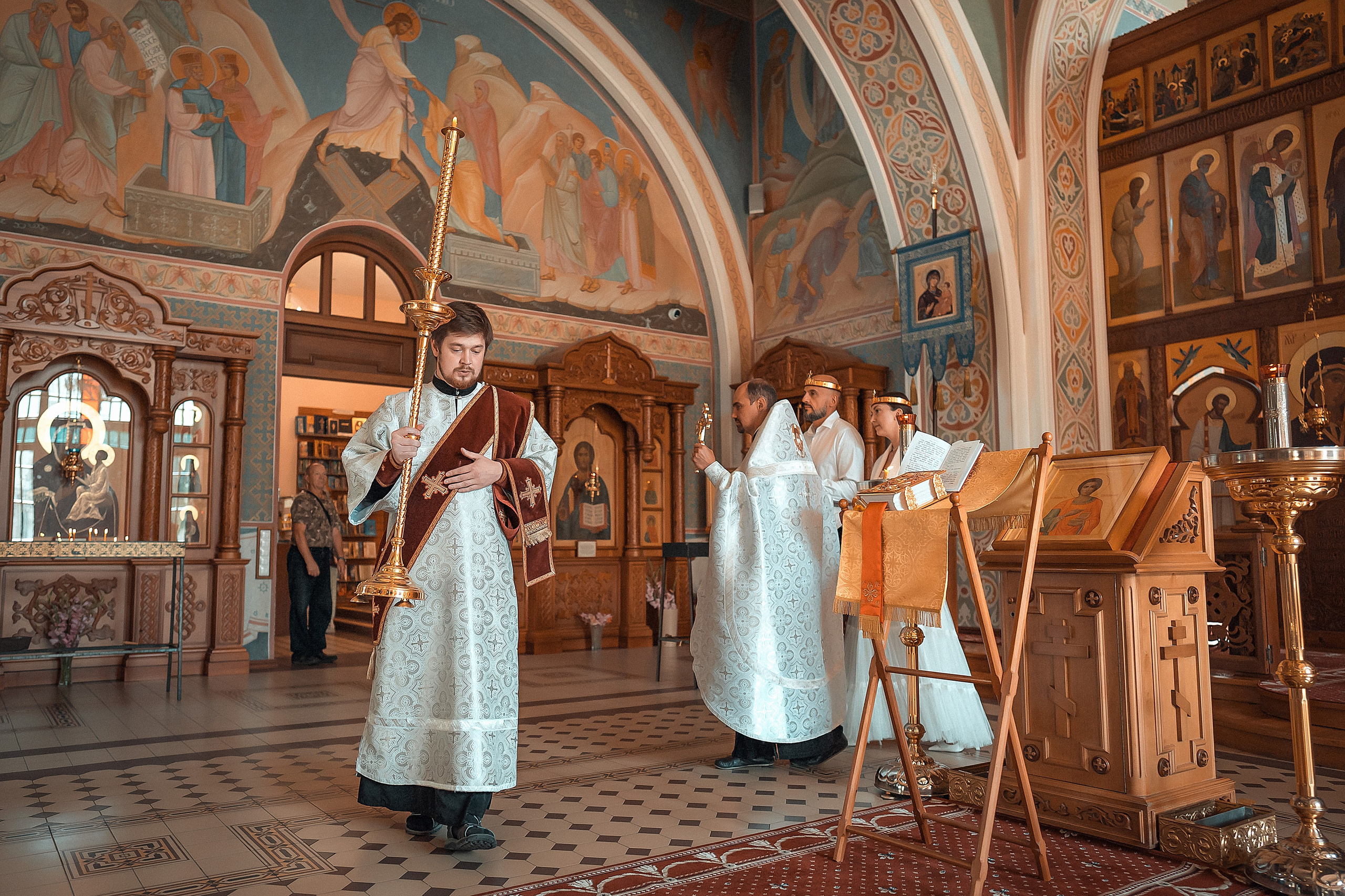 Венчание в Красноярске, фотограф на венчание в Красноярске. Фотограф на Крещение и Венчание в Красноярске Рамазанова Юлия