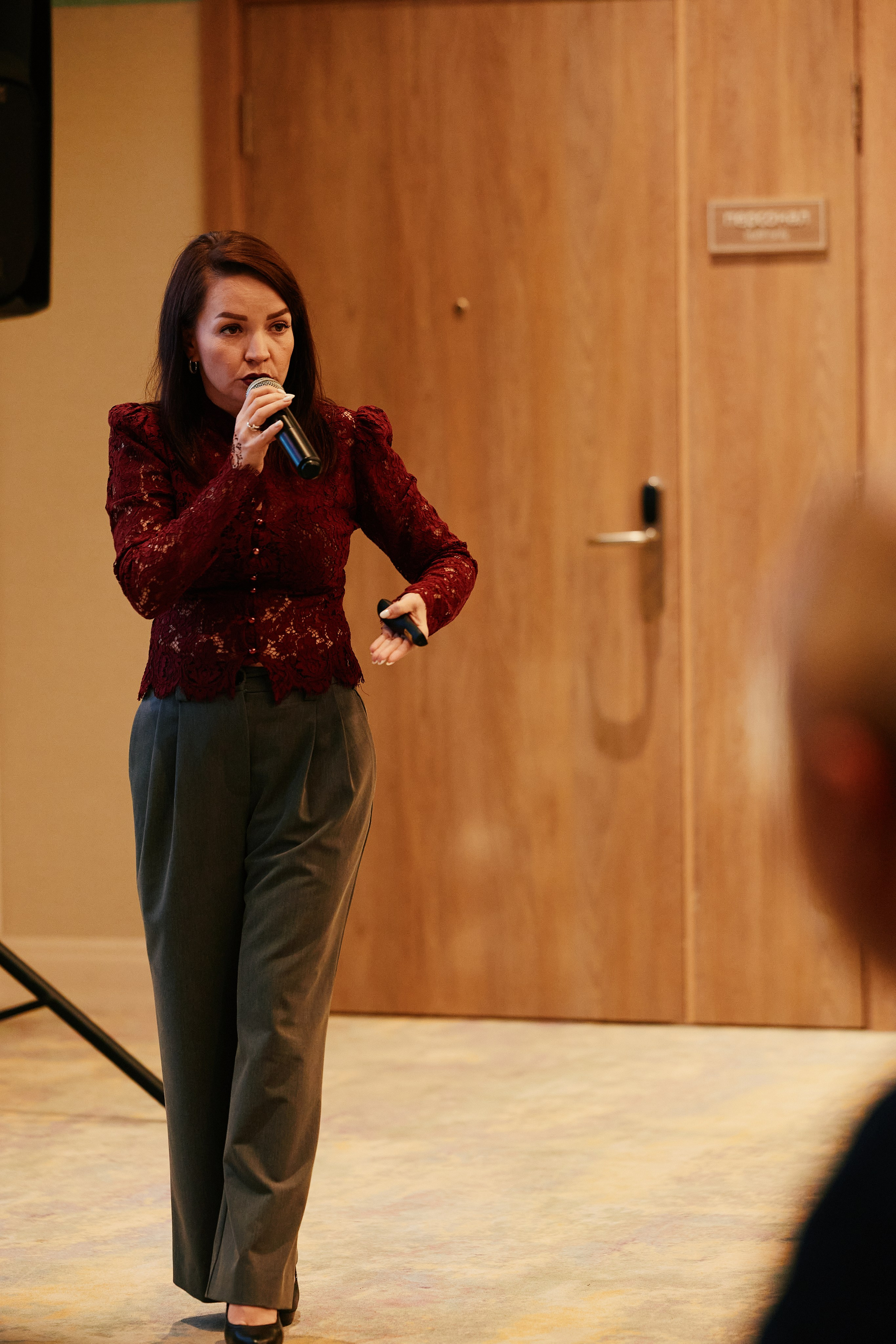 Современная женщина в Hilton 26.10. Свадебный репортажный фотограф краснодар максим дремов дрёмов фотосессия студия цена