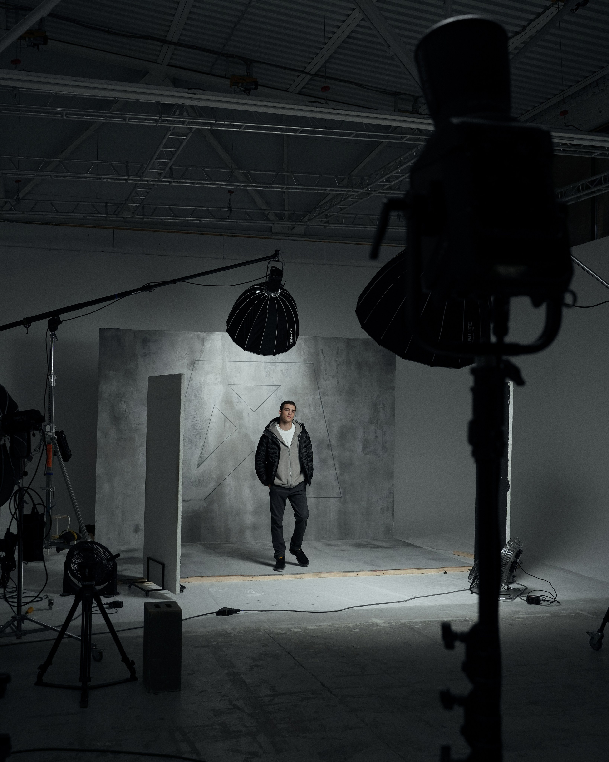 PAVILION 25. ANNA — PHOTOGRAPHER