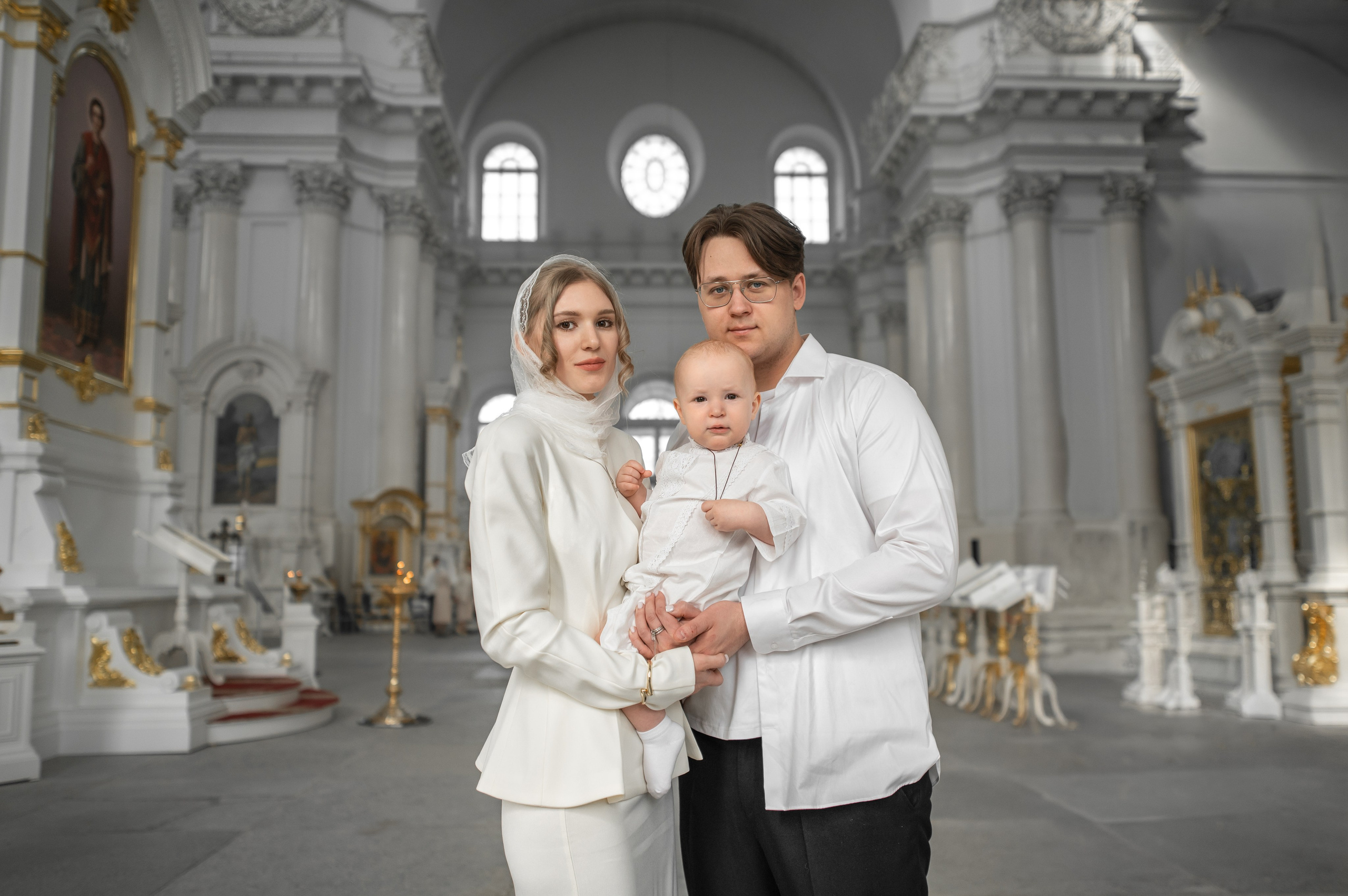 Крещение в Смольном соборе. Фотограф на крещение и венчание, семейный фотограф в Санкт-Петербурге