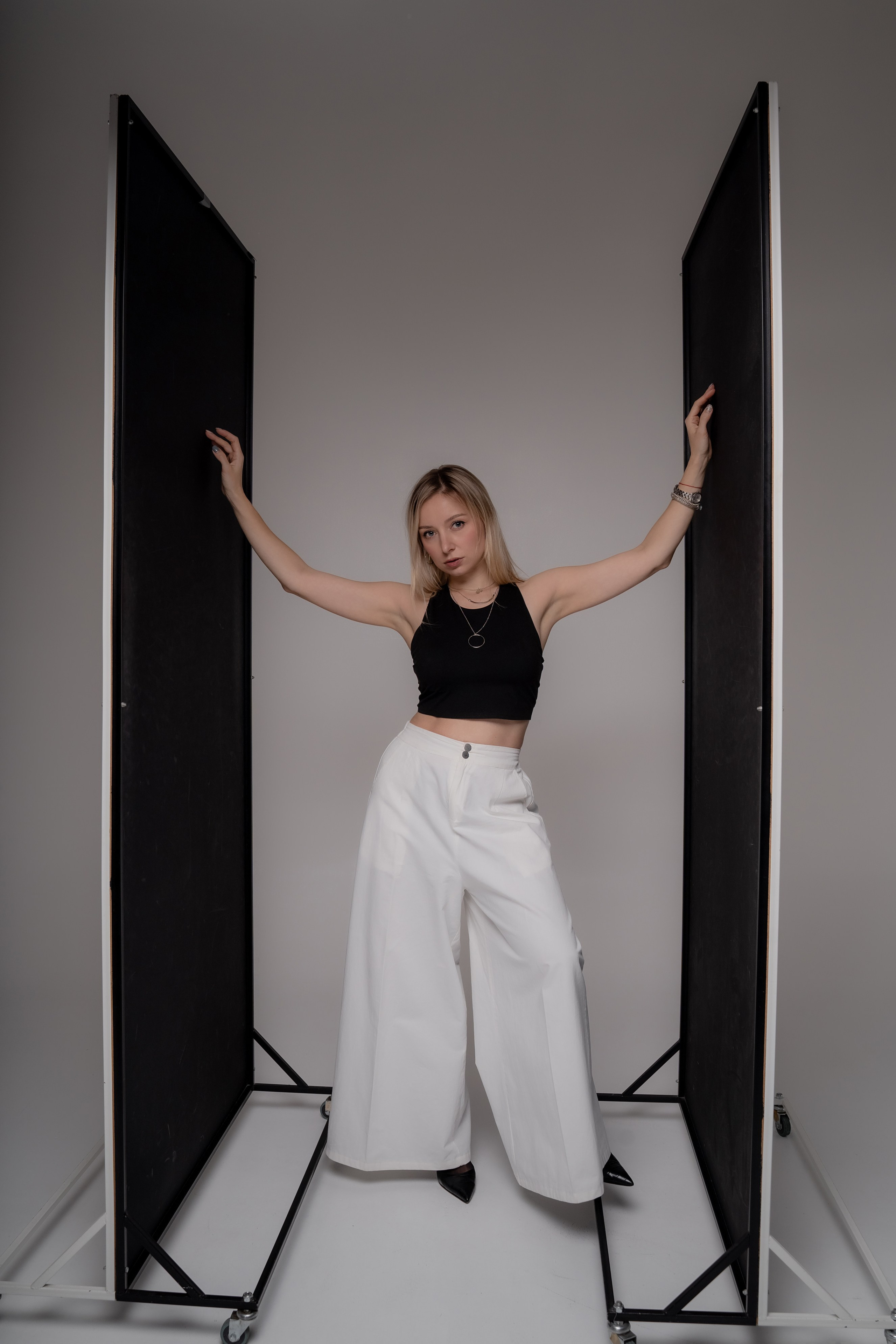 Фотосессия в студии «Классическая женственность». Портретный и свадебный фотограф Алла Карени Москва