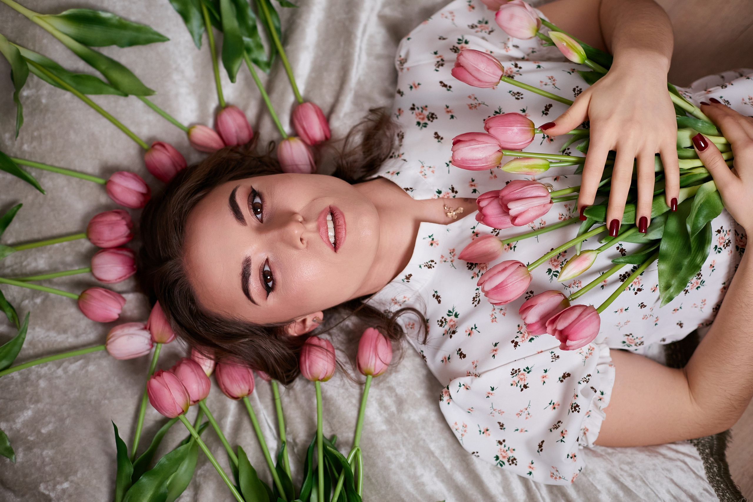 «Тюльпаны». Свадебный и креативный фотограф в ЮФО