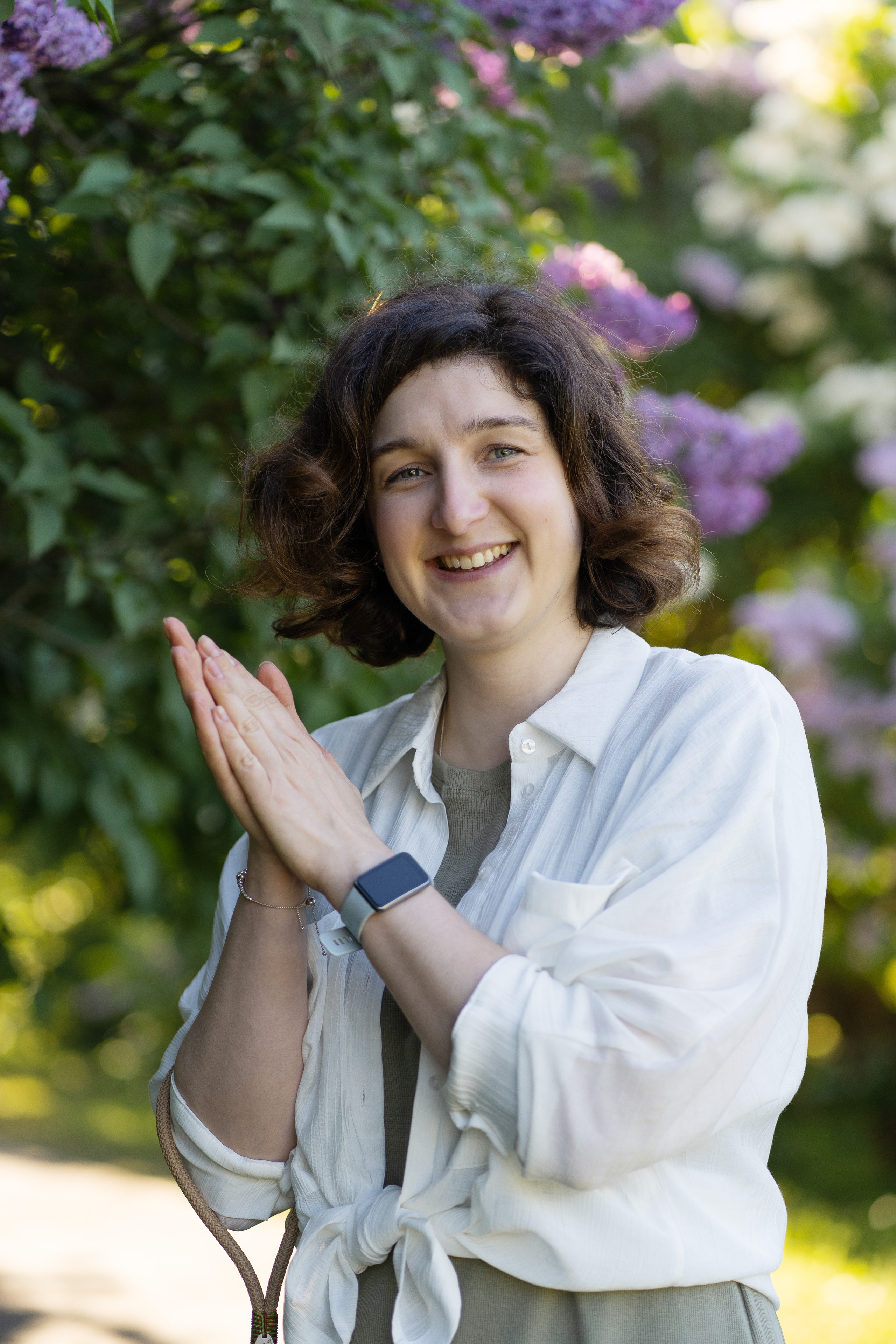 Полина и Стеша, Сиреневый сад. Свадебный фотограф в Москве Анна Полушина