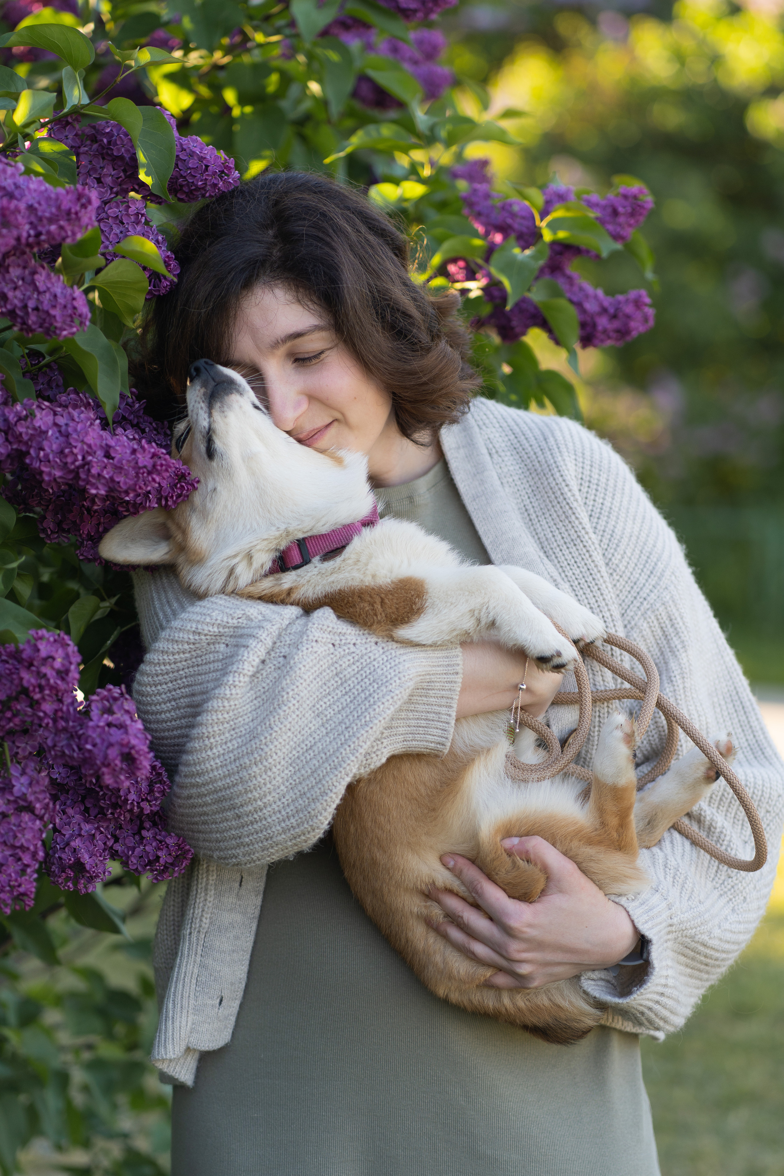 Полина и Стеша, Сиреневый сад. Свадебный фотограф в Москве Анна Полушина