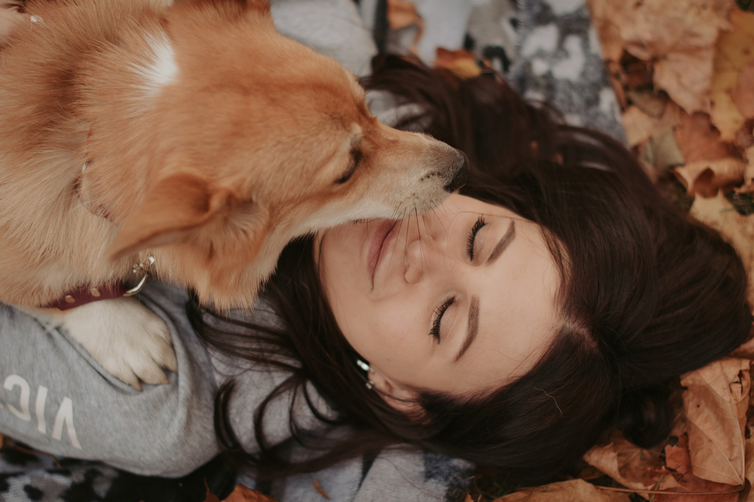 Марина и Мася, Новодевичий сквер. Свадебный фотограф в Москве Анна Полушина